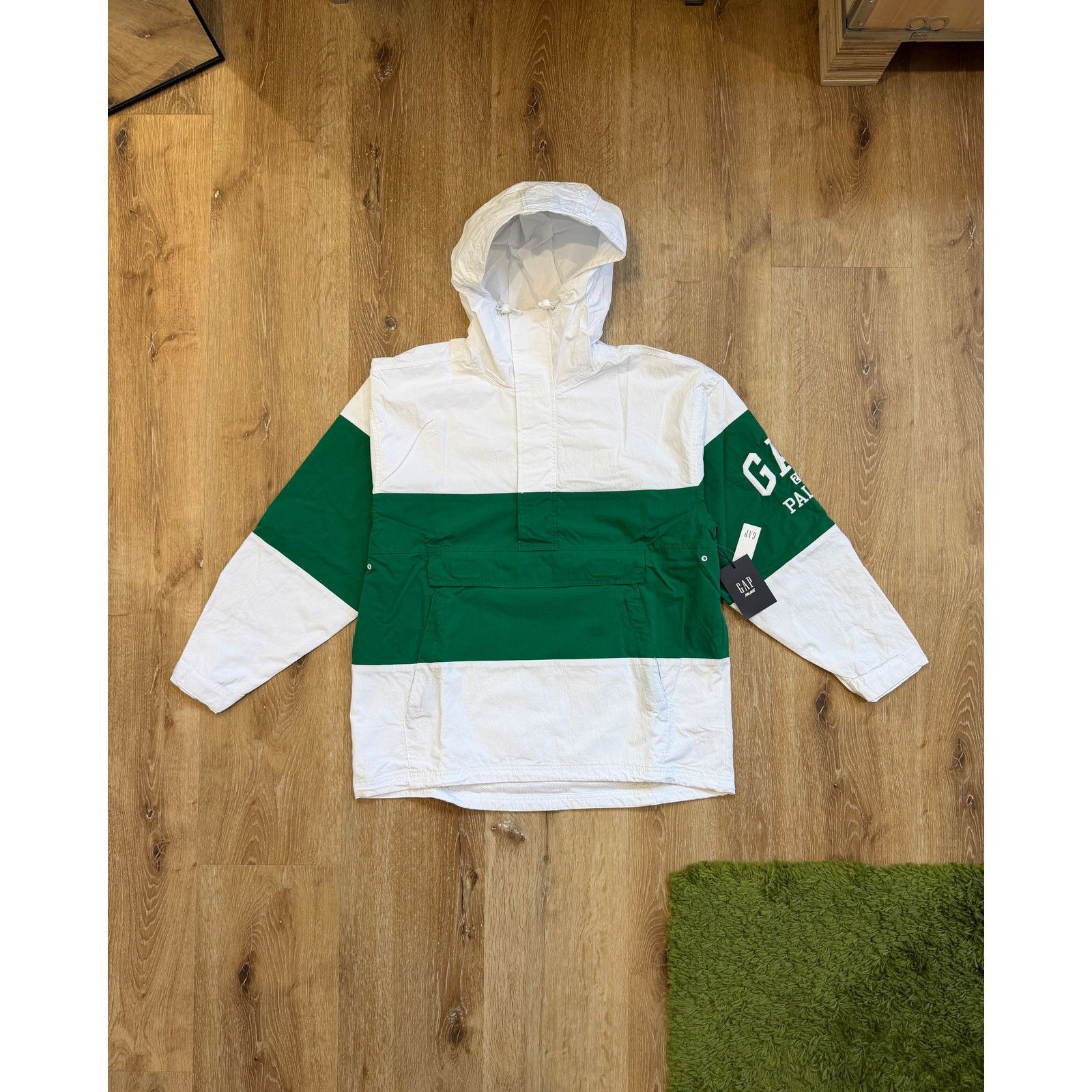 HIDDEN Palace x Gap Windbreaker Anorak White Green NWT Size US S / EU 44-46 / 1 - 1 Thumbnail