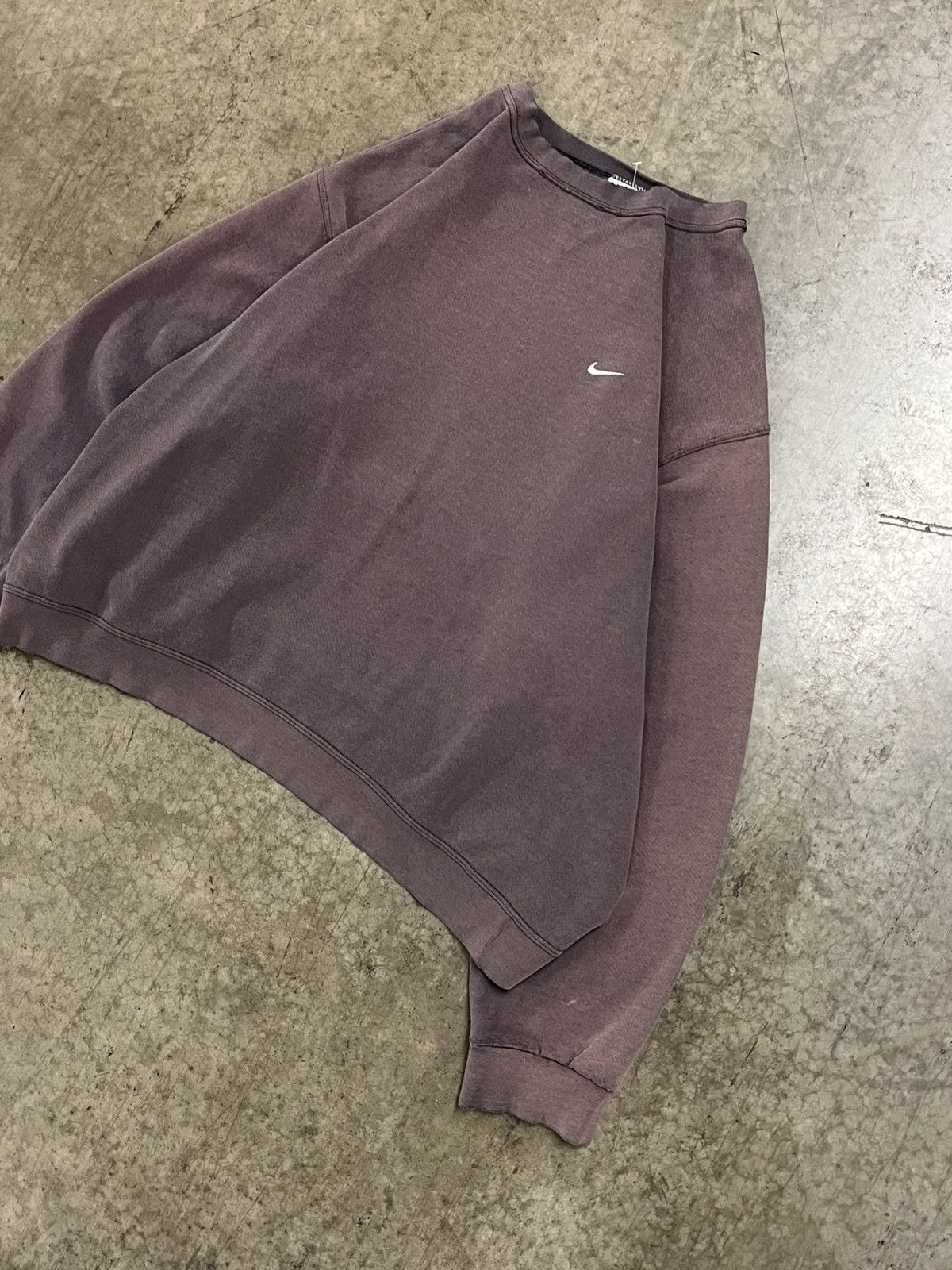 Nike × Vintage Vintage Nike swoosh crazy sun faded boxy fit crewneck rare Size US XXL / EU 58 / 5 - 5 Thumbnail