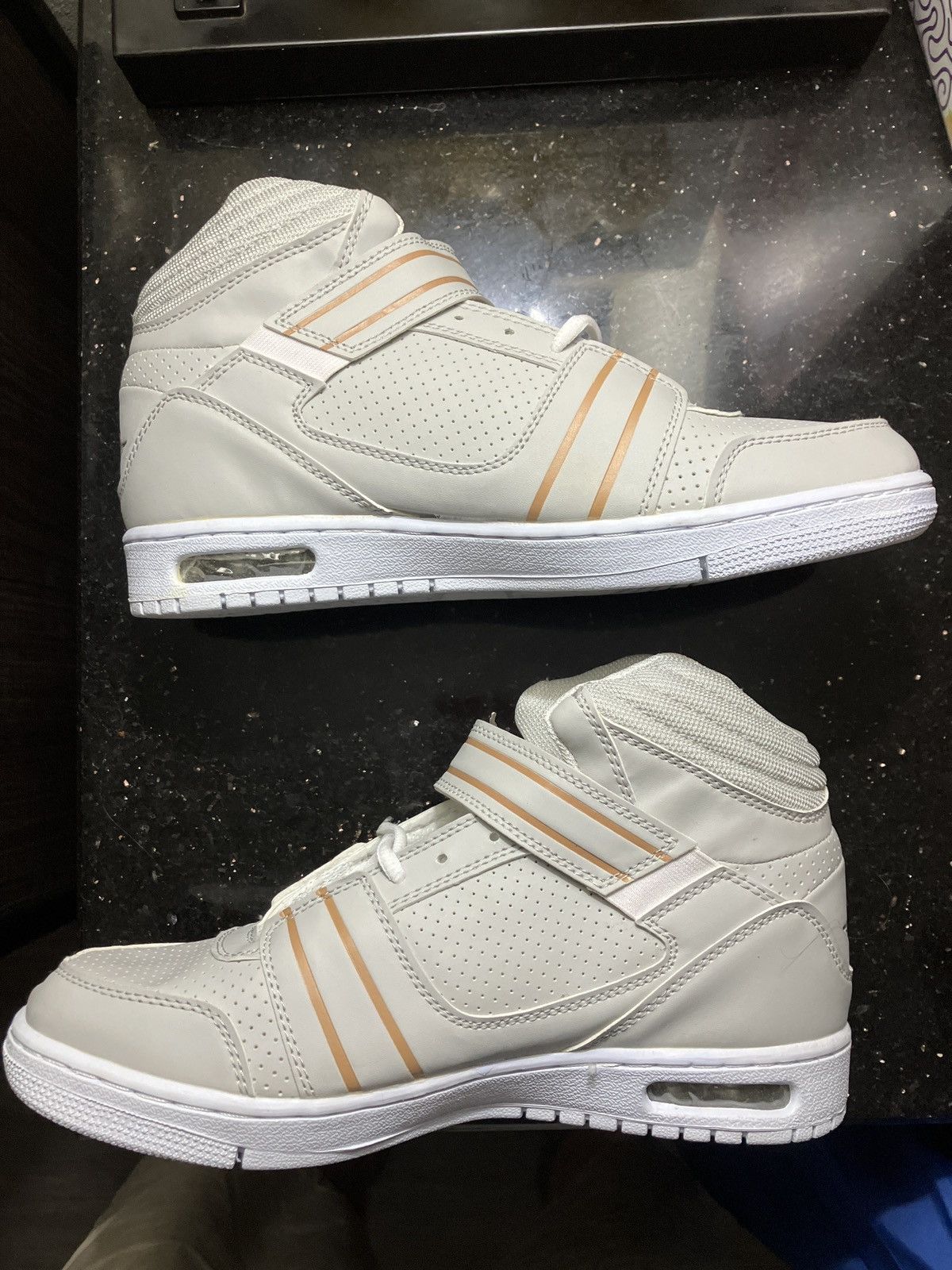 Jordan Brand Jordan L Style Size US 10 / EU 43 - 5 Thumbnail