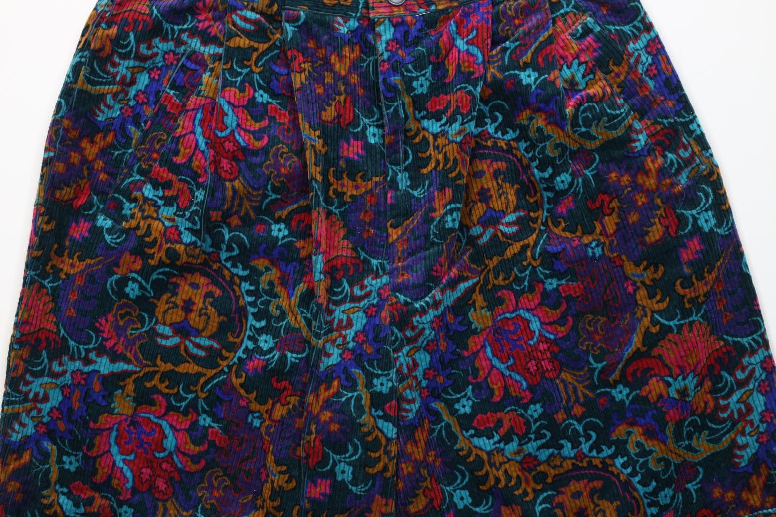Vintage Deadstock Vintage 90s Streetwear Paisley Corduroy Shorts USA Size 30" / US 8 / IT 44 - 3 Thumbnail