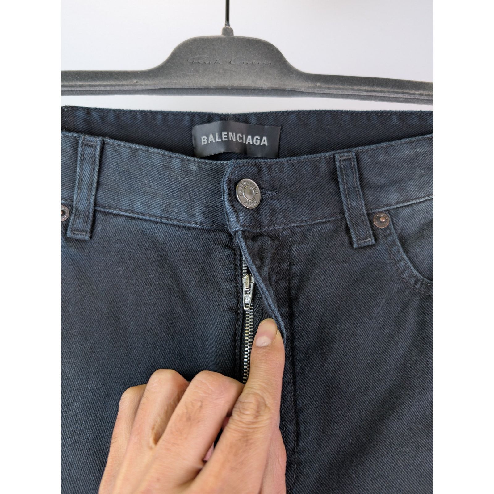 Balenciaga o1rshd1 CCRAB Soft Black Left Hand Denim Jeans Pants Size US 33 - 6 Thumbnail