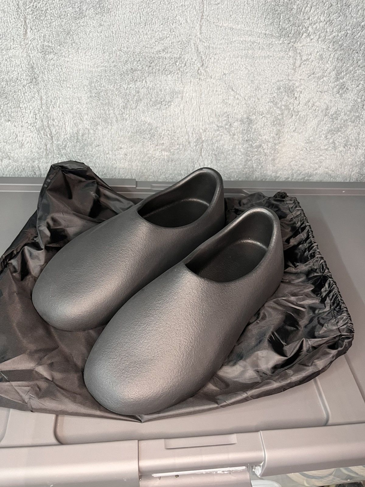 Yeezy New Yeezy Season Slip On Size US 6 / EU 39 - 1 Thumbnail