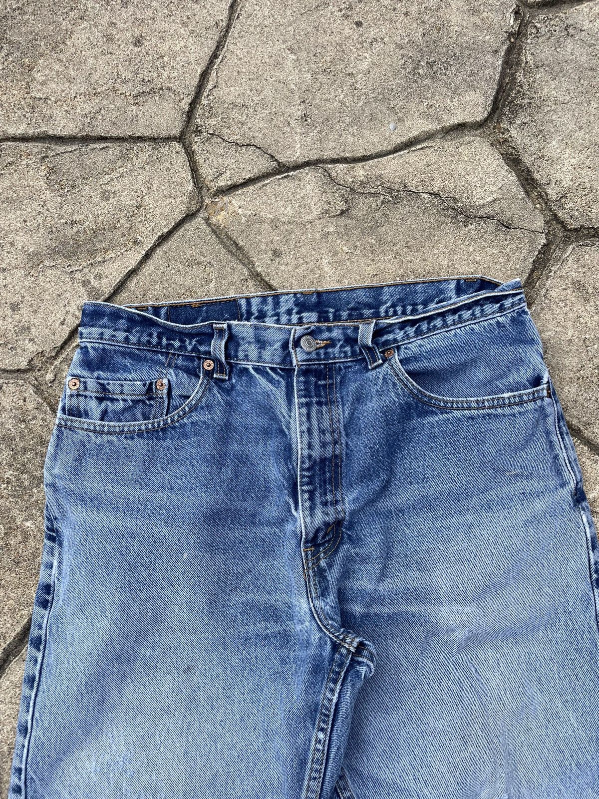 Levi's × Vintage Vintage 90s Levi 505 Distressed Blue Jeans Size US 34 / EU 50 - 4 Thumbnail