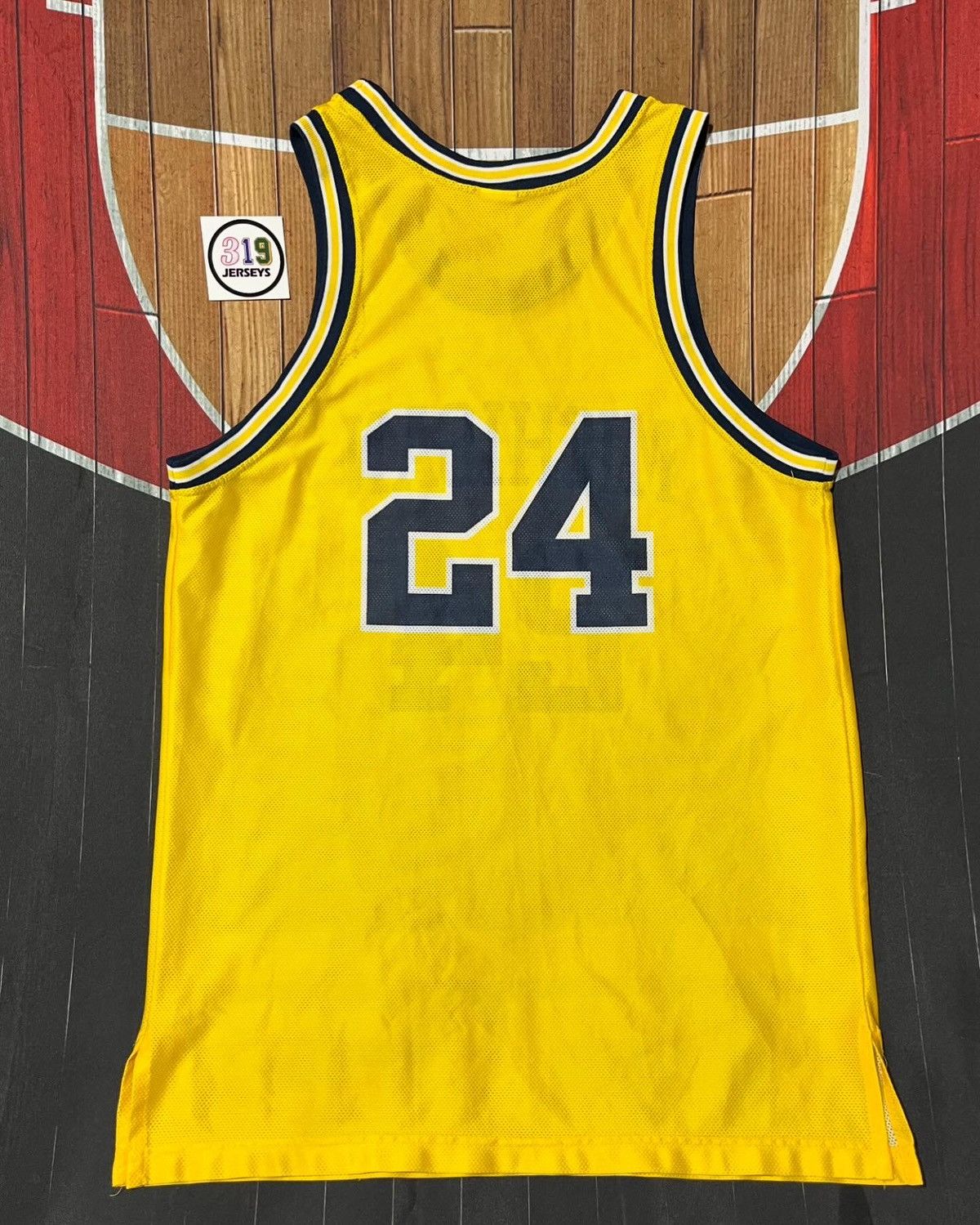 NCAA × Nike × Vintage Nike University of Michigan NCAA Basketball Jersey Size US XL / EU 56 / 4 - 2 Thumbnail