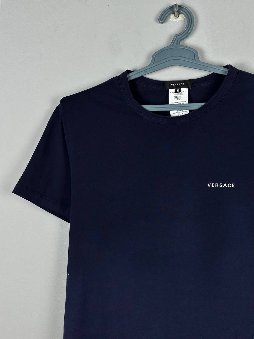 Versace Versace Luxury Basic Logo T Shirt Navy Slim Fit Size US L / EU 52-54 / 3 - 1 Thumbnail