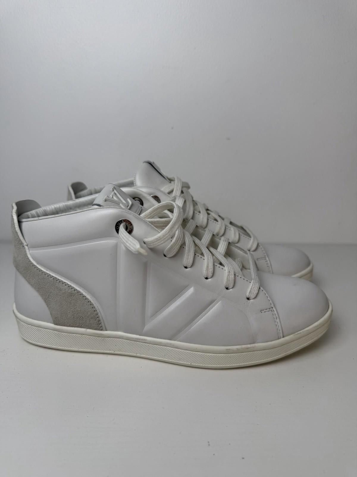 Louis Vuitton Louis Vuitton Fuselage High Sneakers White SZ 5 LV / US 7 Size US 7 / EU 40 - 1 Thumbnail