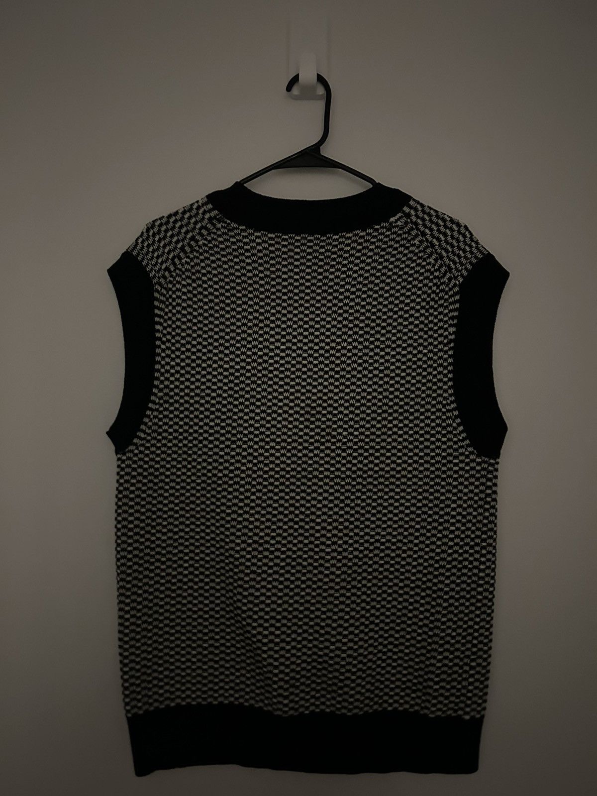Helmut Lang Helmut Lang Checked V-Neck Sweater Vest Size US S / EU 44-46 / 1 - 2 Thumbnail