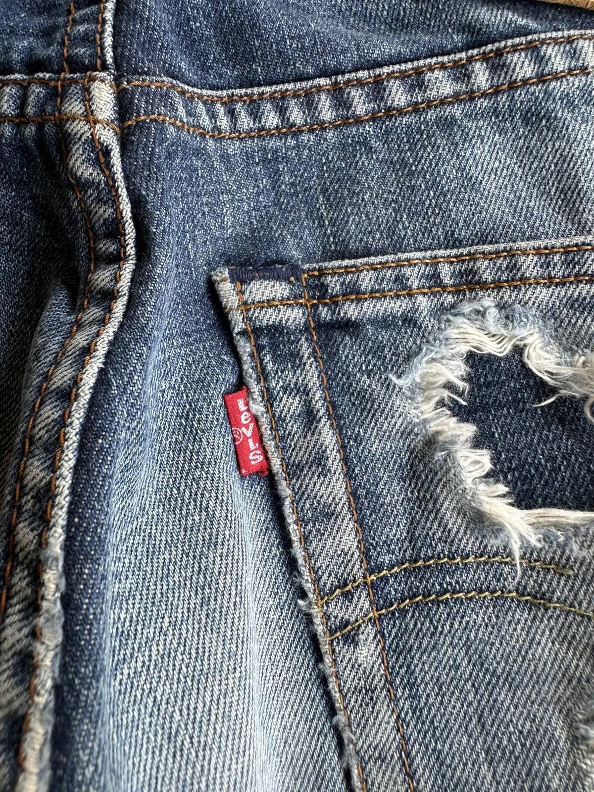 LVC CRAZY 🔥🔥 DISTRESSED DENIM 🧷 Vintage LEVI’S 503 Denim Pants Size US 29 - 19 Thumbnail