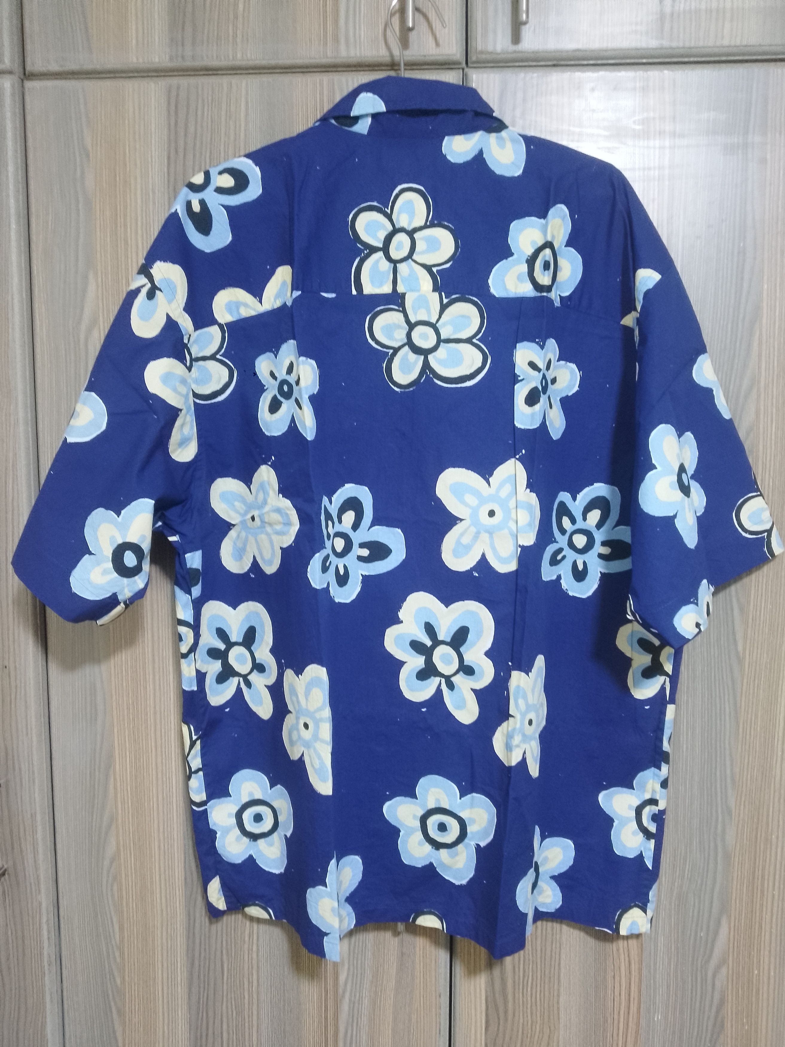 Marni Uniqlo x Marni oversized printed open collar shirt Size US XL / EU 56 / 4 - 9 Thumbnail