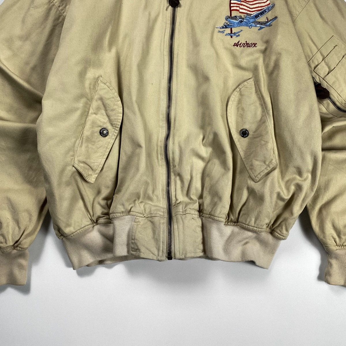 Avirex Avirex USA Bomber Jacket Vintage Size US L / EU 52-54 / 3 - 4 Thumbnail