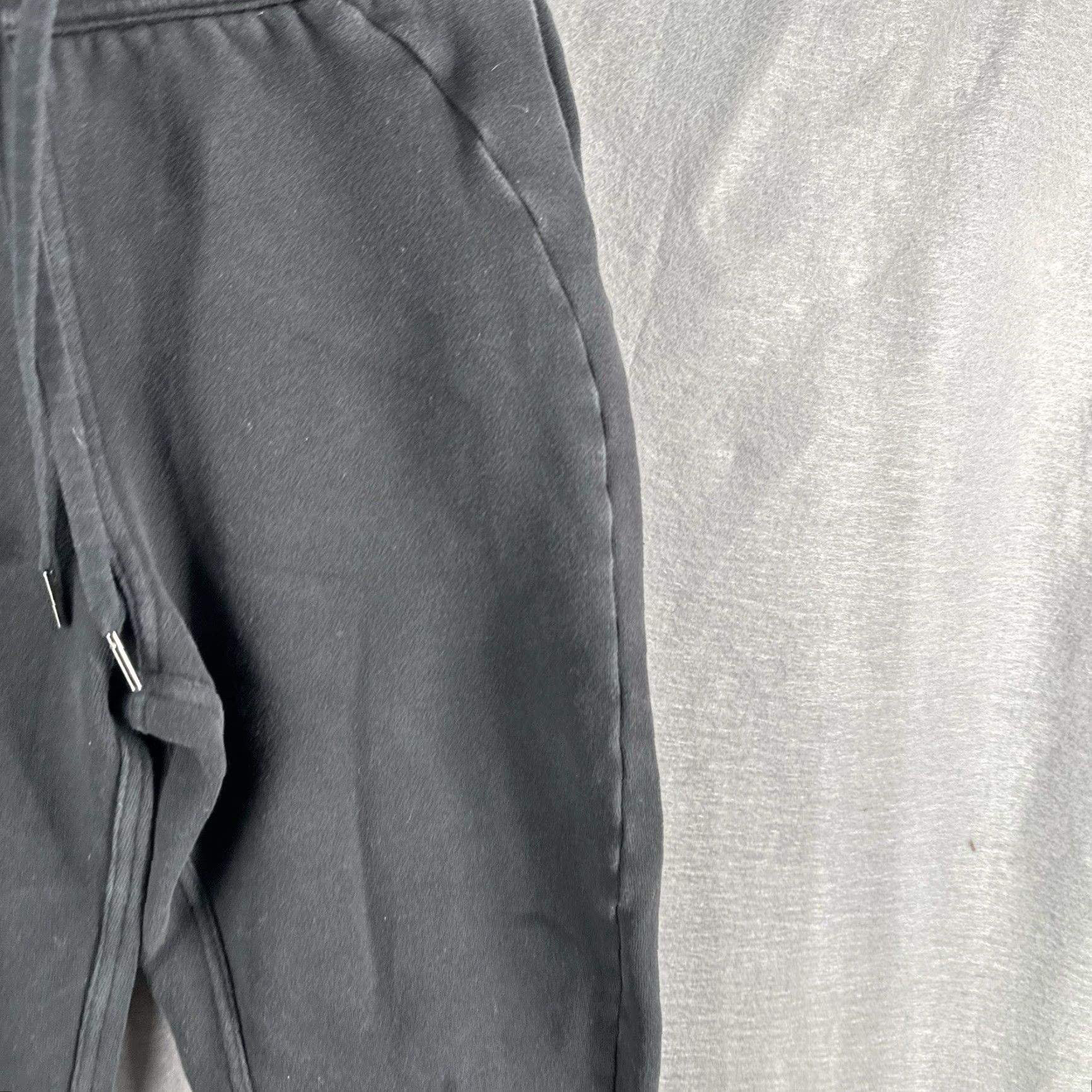 Lululemon Lululemon High-Rise Jogger Pants Womens 6 Fleece Black Tie Waist Taper READ DET Size 28" / US 6 / IT 42 - 5 Thumbnail