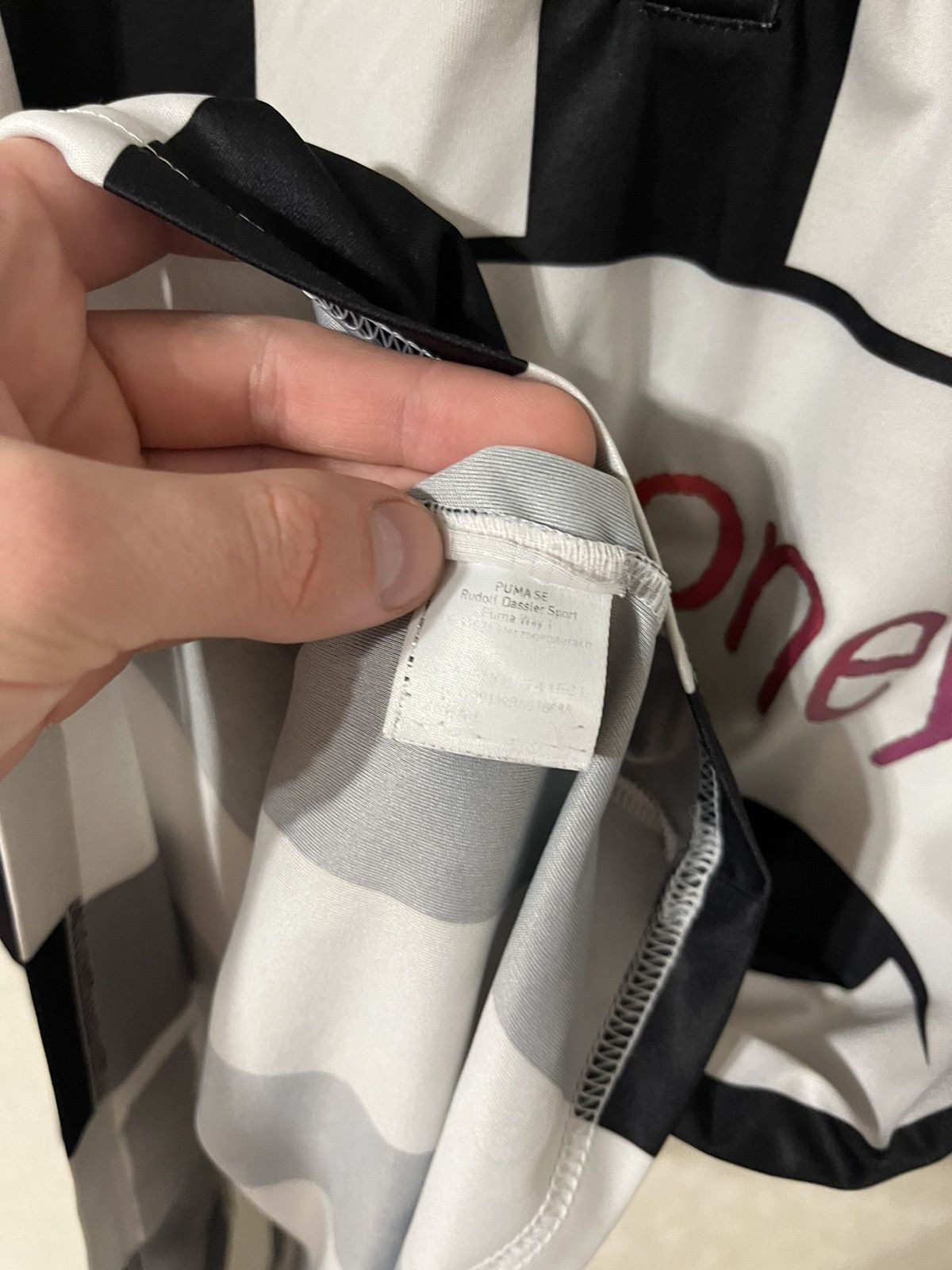Other Puma Newcastle #10 Ben Arfa 11/12 Home Jersey Size US M / EU 48-50 / 2 - 11 Thumbnail