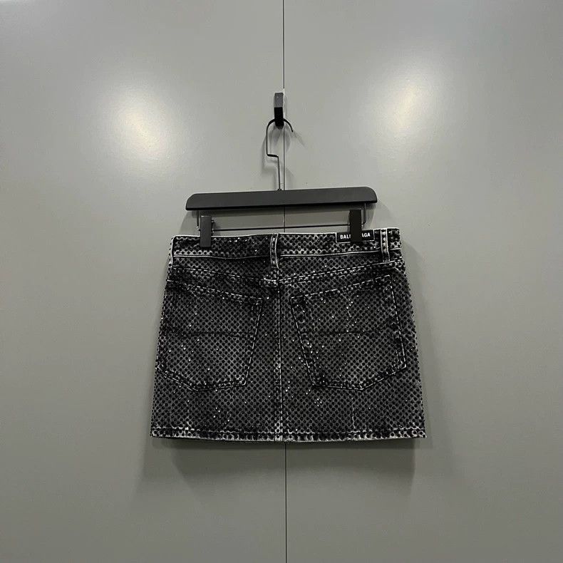Balenciaga Balenciaga Black rhinestone-studded skirt Size 25" / US 0 / IT 36 - 2 Thumbnail