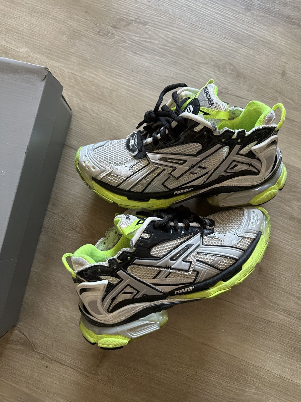 Balenciaga BALENCIAGA RUNNER 44 (11) | Grailed