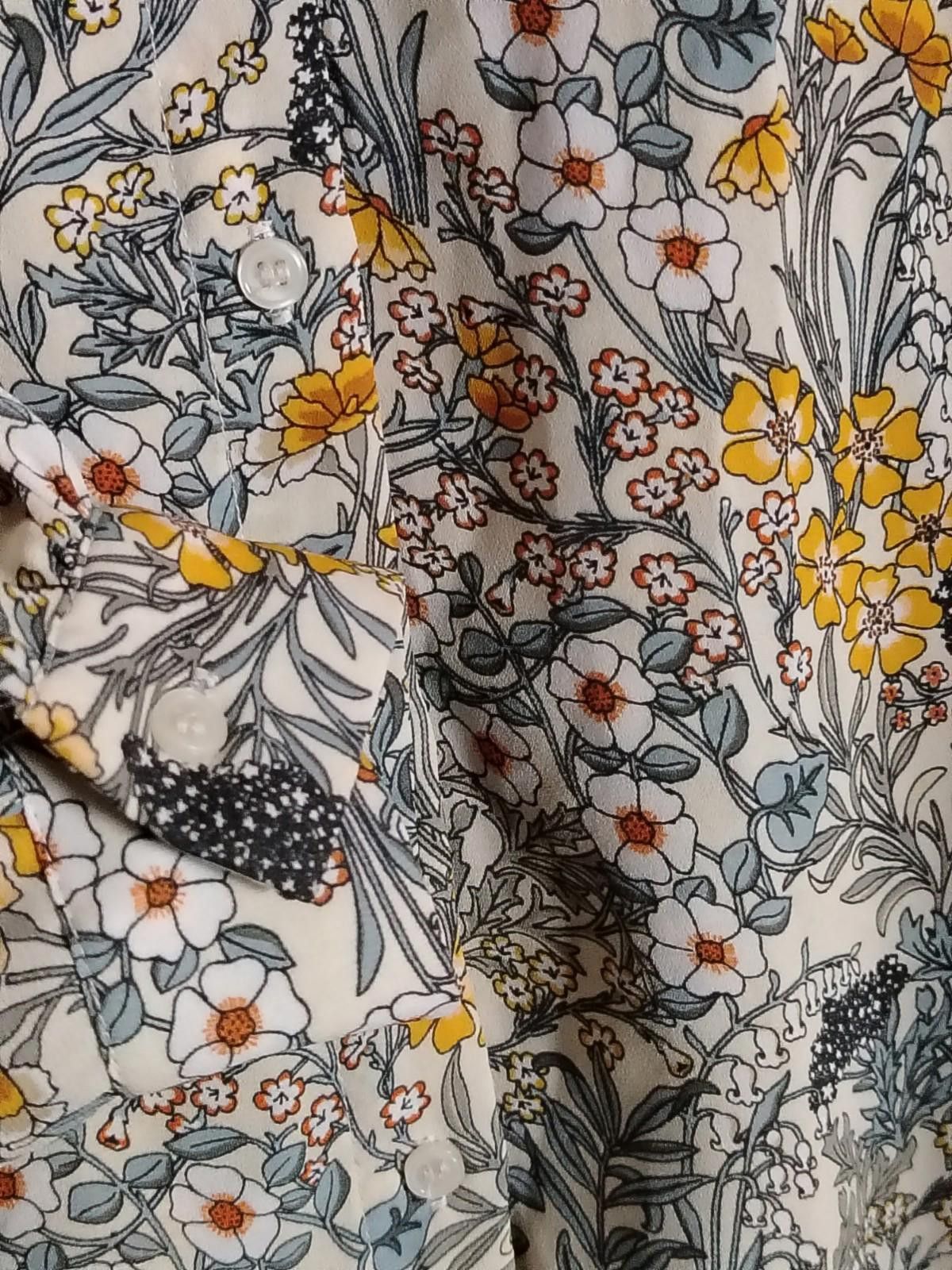 H&M Pre-Loved H&M Floral Print Long Sleeve Shirt Blouse UK 14 Size M / US 6-8 / IT 42-44 - 9 Thumbnail