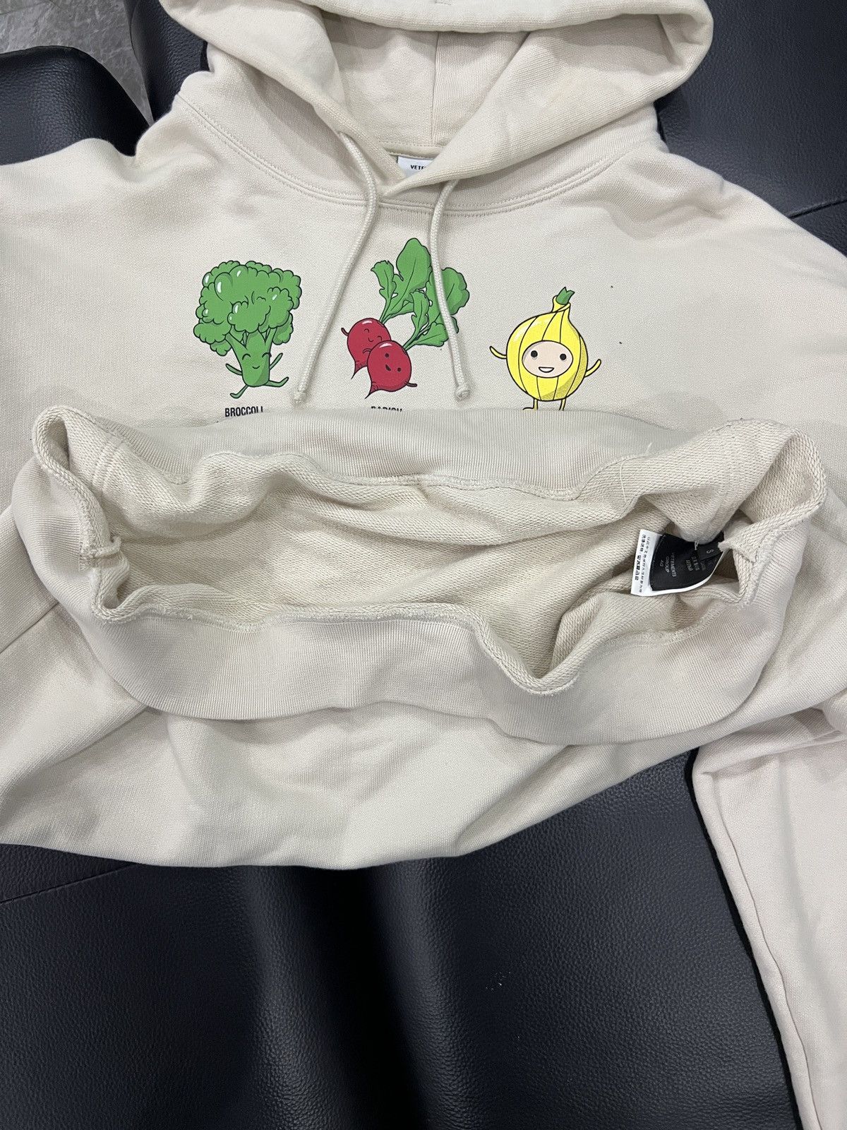 Vetements Vetements FW21 Vegan Vegetable Hoodie Size US S / EU 44-46 / 1 - 11 Thumbnail