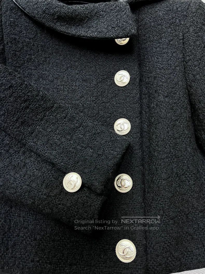 Chanel Chanel 20A Kangpeng Street Handicraft Workshop Black Gold Size XS / US 0-2 / IT 36-38 - 4 Thumbnail