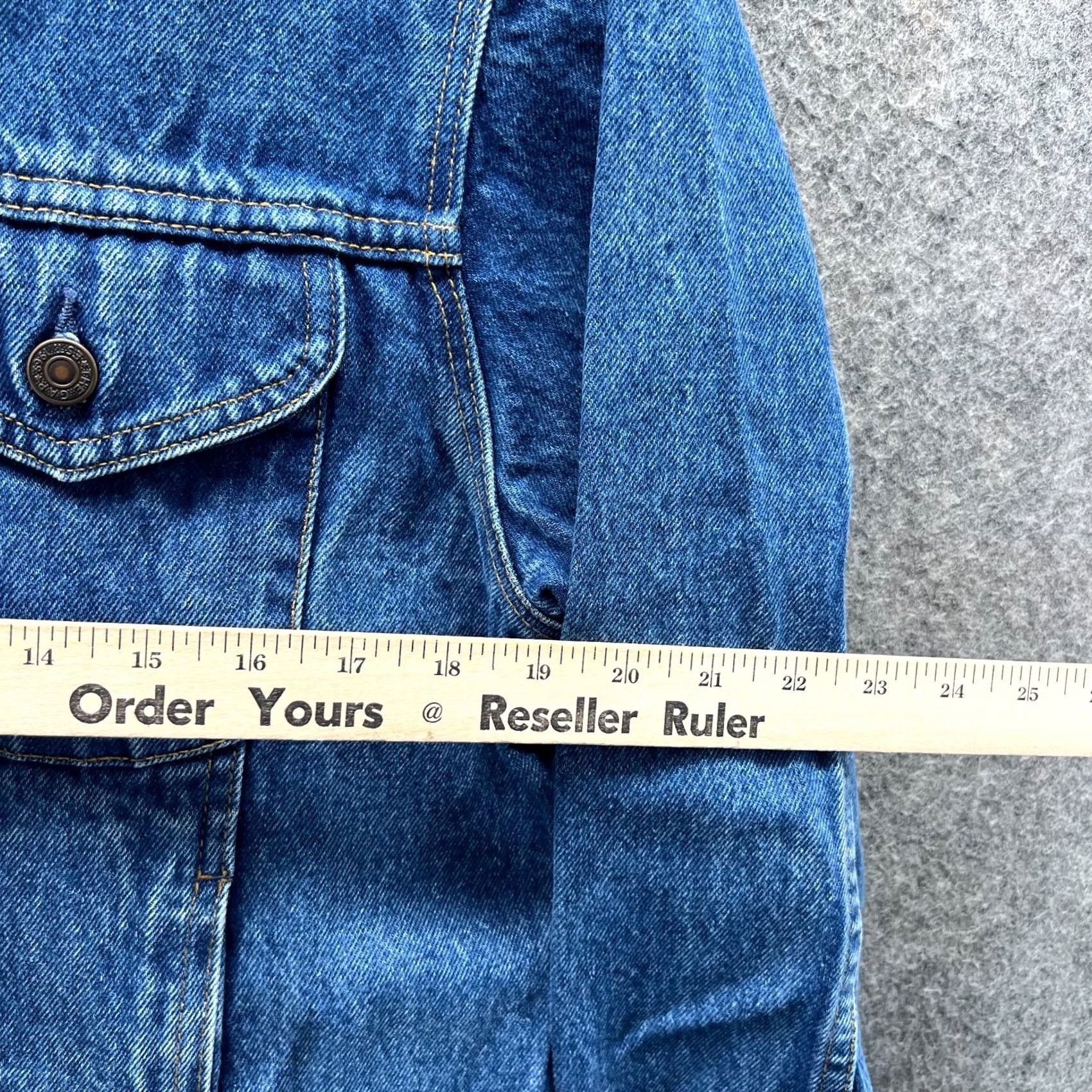 Gap VINTAGE Gap Jacket Men Medium Denim Button-Down Trucker Blue Biker 80s Vintage, Casual Mens, Regular Fit Size US M / EU 48-50 / 2 - 7 Thumbnail