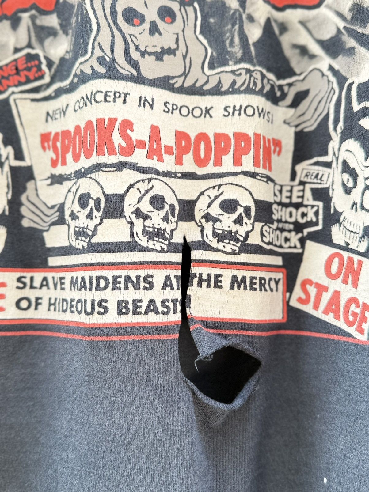 Band Tees Thrashed Vintage Rod Zombie Spook Panty Horror Faded Grunge Size US XL / EU 56 / 4 - 3 Thumbnail