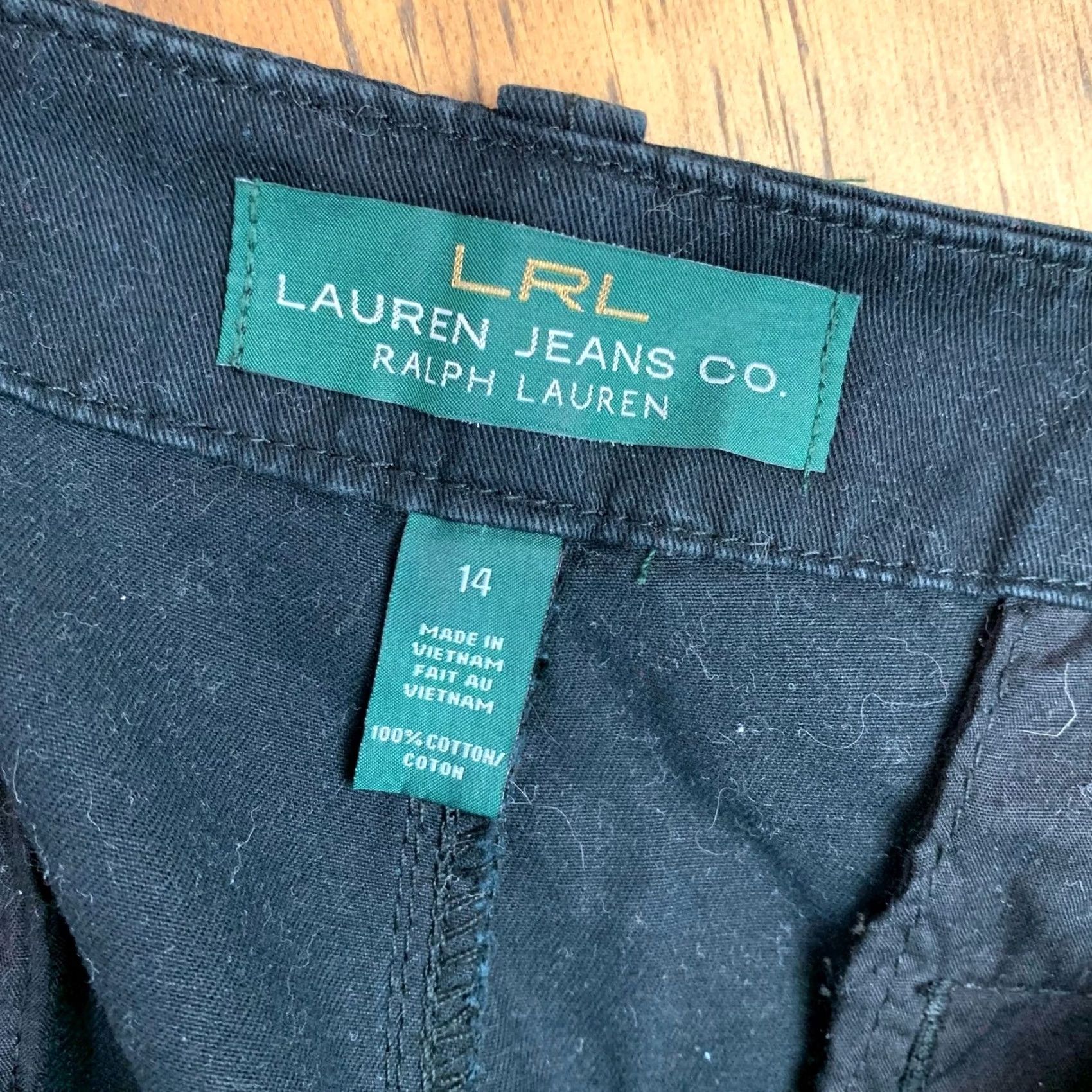 Ralph Lauren Ralph Lauren Womens Bermuda Shorts Black Flat Front 100% Cotton 14 Bermuda Chino Shorts Women Black 14 Mens? Size 25" / US 0 / IT 36 - 4 Thumbnail