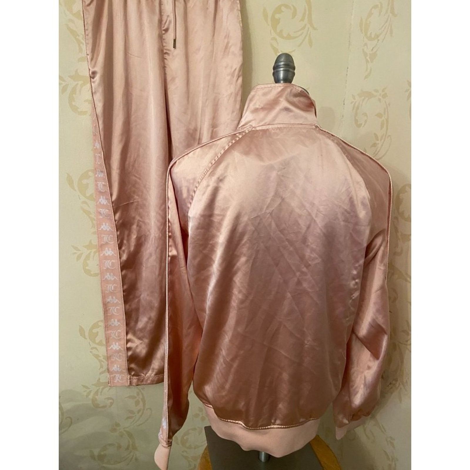 Juicy Couture Ladies Med Juicy Couture X Kappa Pink Collab 2pc Tracksuit Size 32" / US 10 / IT 46 - 6 Thumbnail