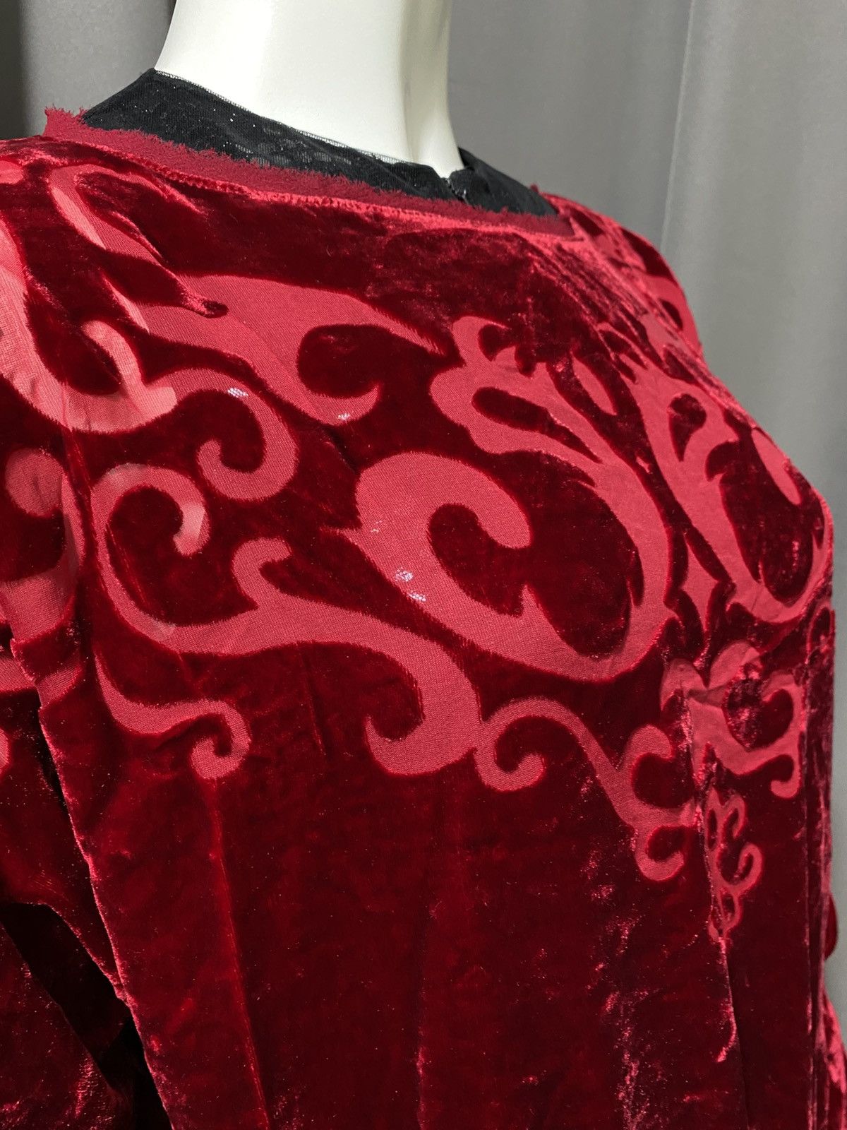 Vivienne Tam 90s Vivienne Tam- Flames Batwing Velvet Blouse Size M / US 6-8 / IT 42-44 - 5 Thumbnail