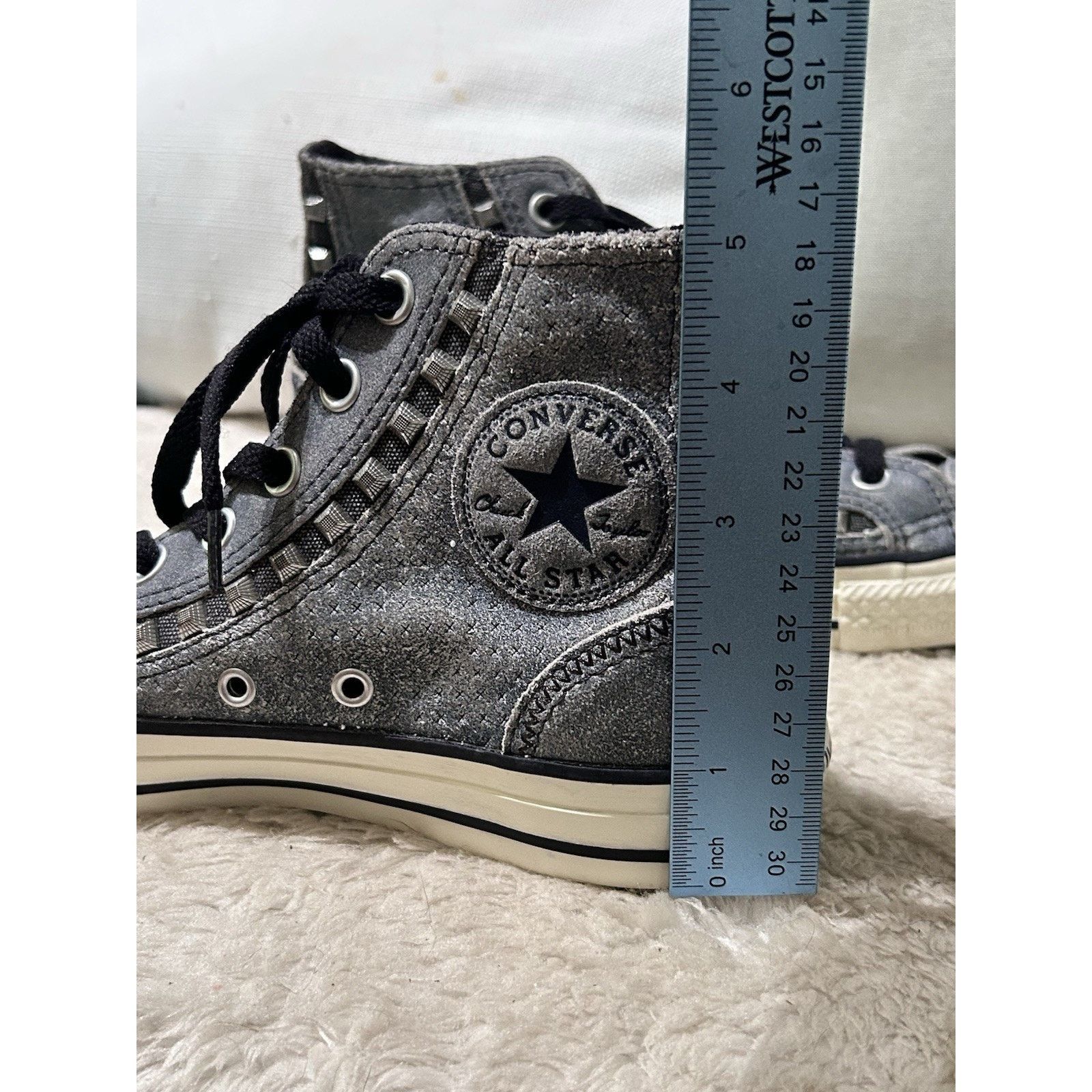 Converse Converse Womens High Top Studded Suede Denim Sneakers Size 7 Size US 7 / IT 37 - 7 Thumbnail