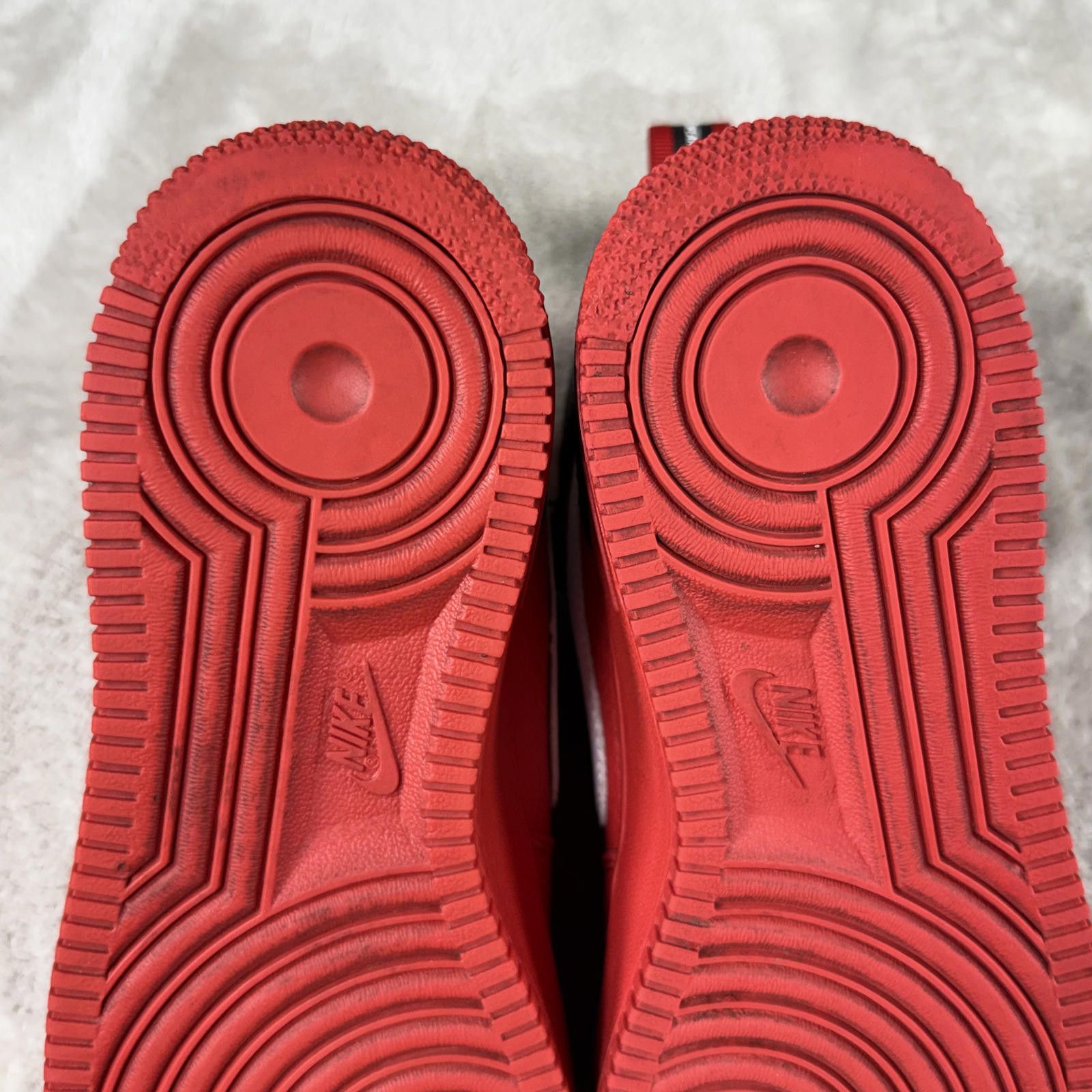 Nike Nike Shoes 7Y Red Air Force 1 Mid AV3803-600 Size US 7 / IT 37 - 5 Thumbnail