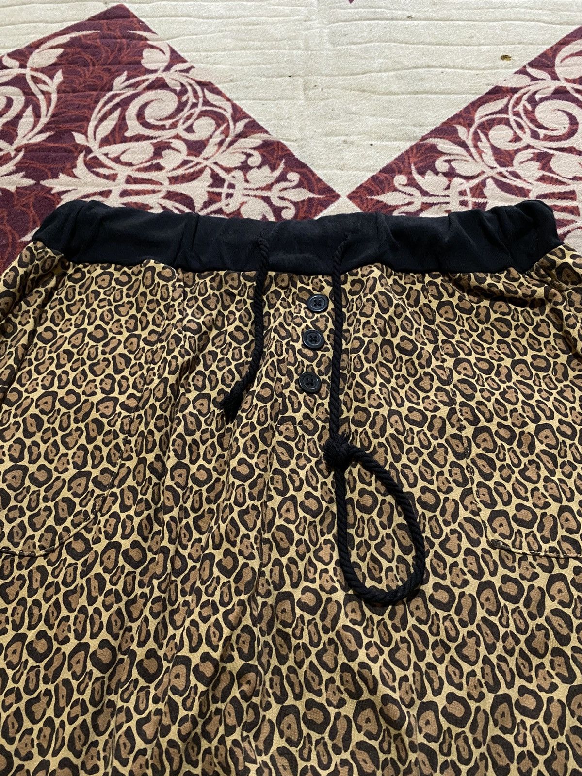 Japanese Brand 2000s Slippin And Slidin Drop Crotch Leopard Pants Size US 33 - 4 Thumbnail