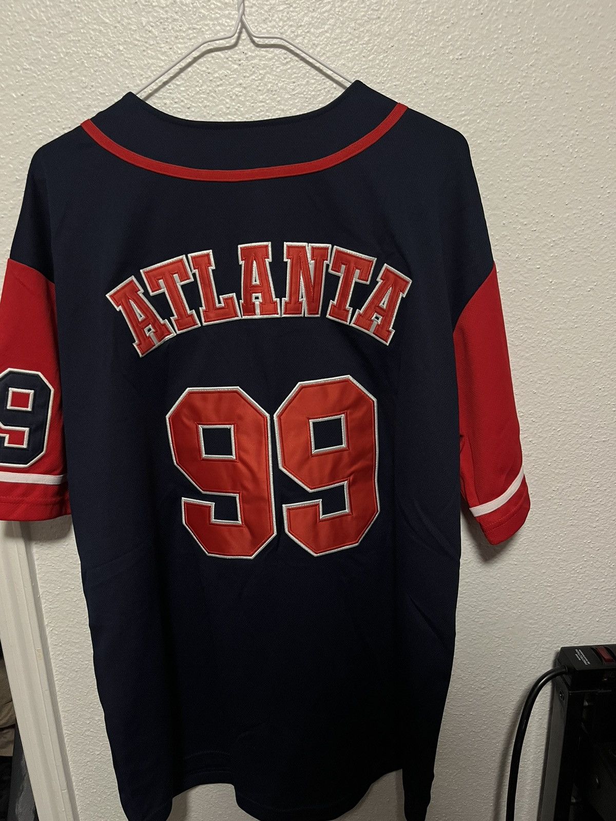 Vintage MLB Braves Jersey Size US L / EU 52-54 / 3 - 5 Thumbnail