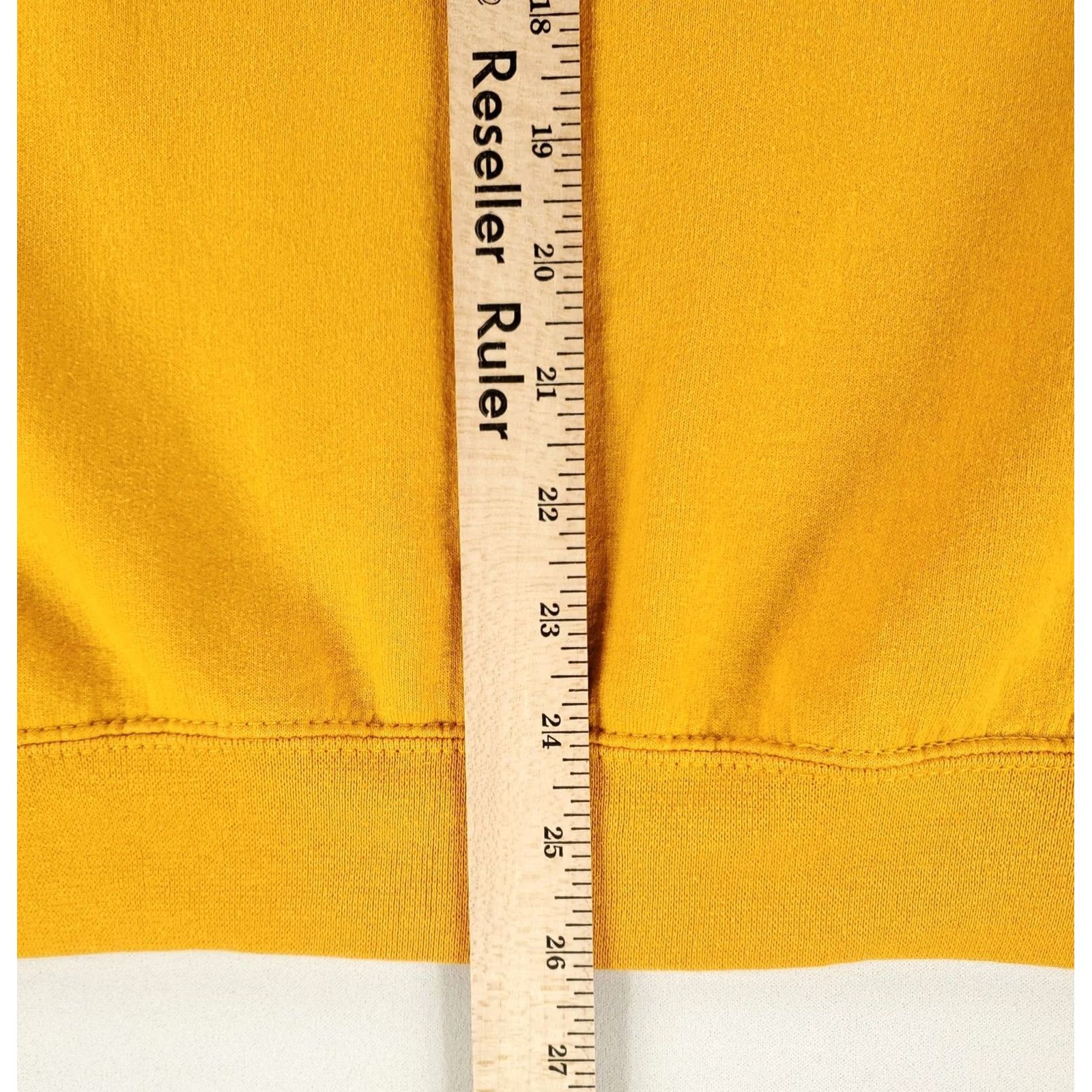 Champion VINTAGE Champion Sweatshirt Wichita State Shockers Yellow Mens XL 90s Pullover Sweatshirt Size US XL / EU 56 / 4 - 6 Thumbnail