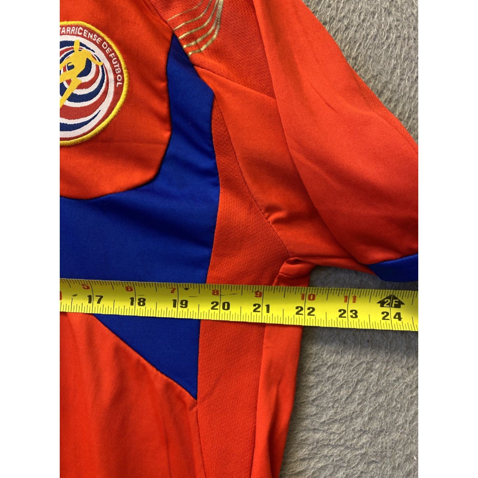 Vintage VINTAGE Costa Rican Futbol Soccer Jersey XL Men Red Jersey Activewear 2000s Size US XL / EU 56 / 4 - 5 Thumbnail