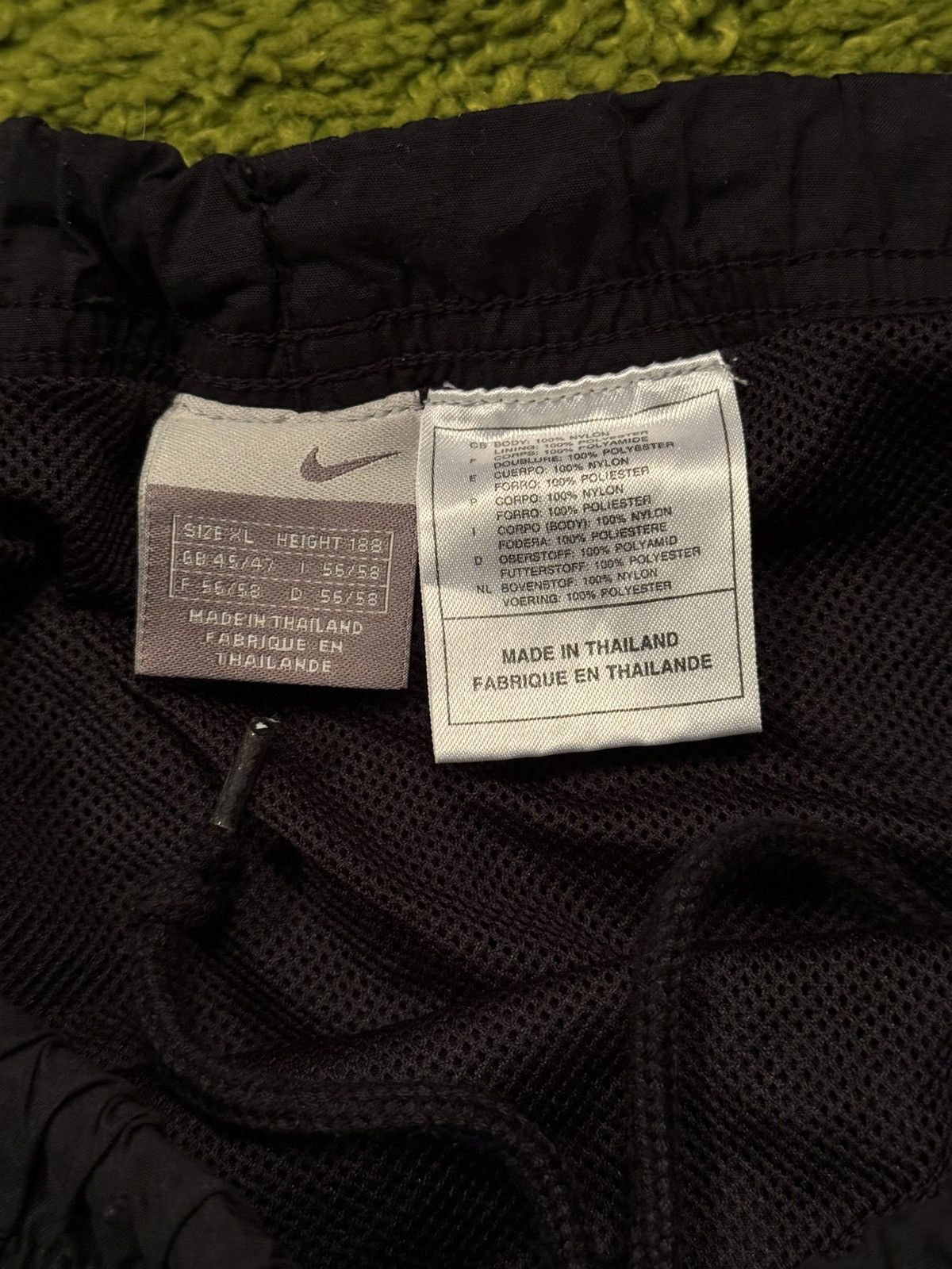 Nike × Vintage Nike 2000s vintage nylon swoosh logo black shorts Size US 36 / EU 52 - 4 Thumbnail