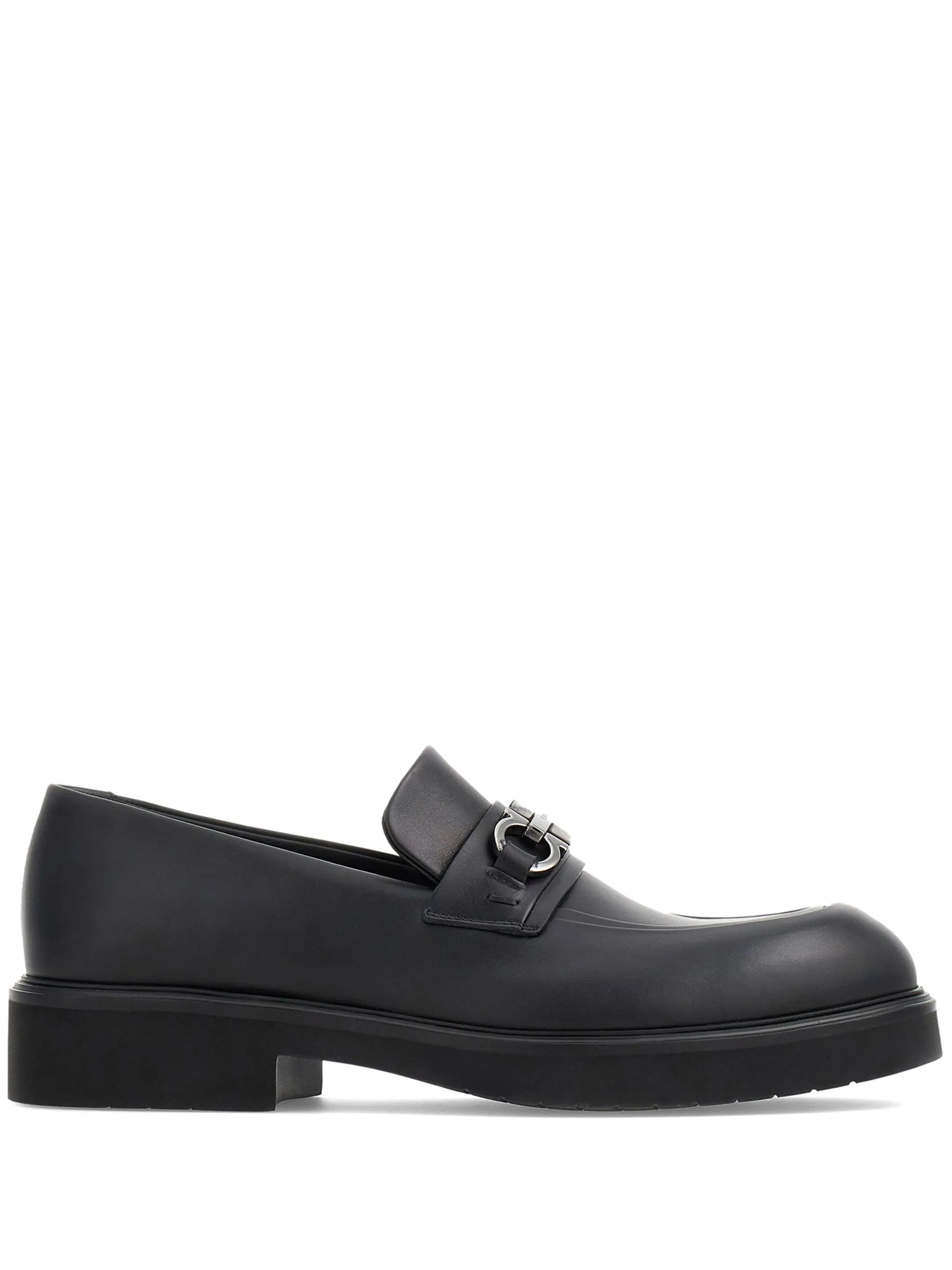 Salvatore Ferragamo o1s22i1n0225 Smooth Leather Loafers in Black Size US 7 / EU 40 - 1 Thumbnail