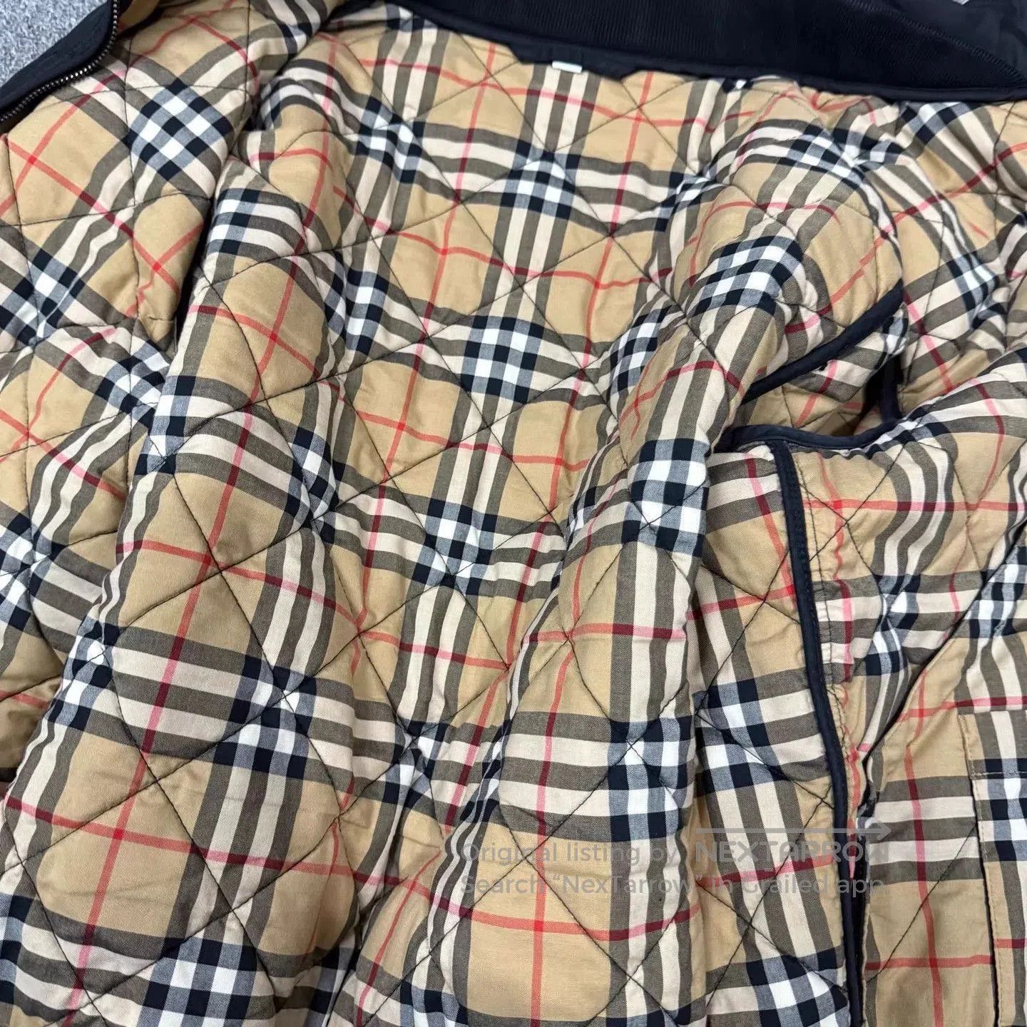 Burberry Black Quilted Bomber Jacket Size S. Size US S / EU 44-46 / 1 - 4 Thumbnail