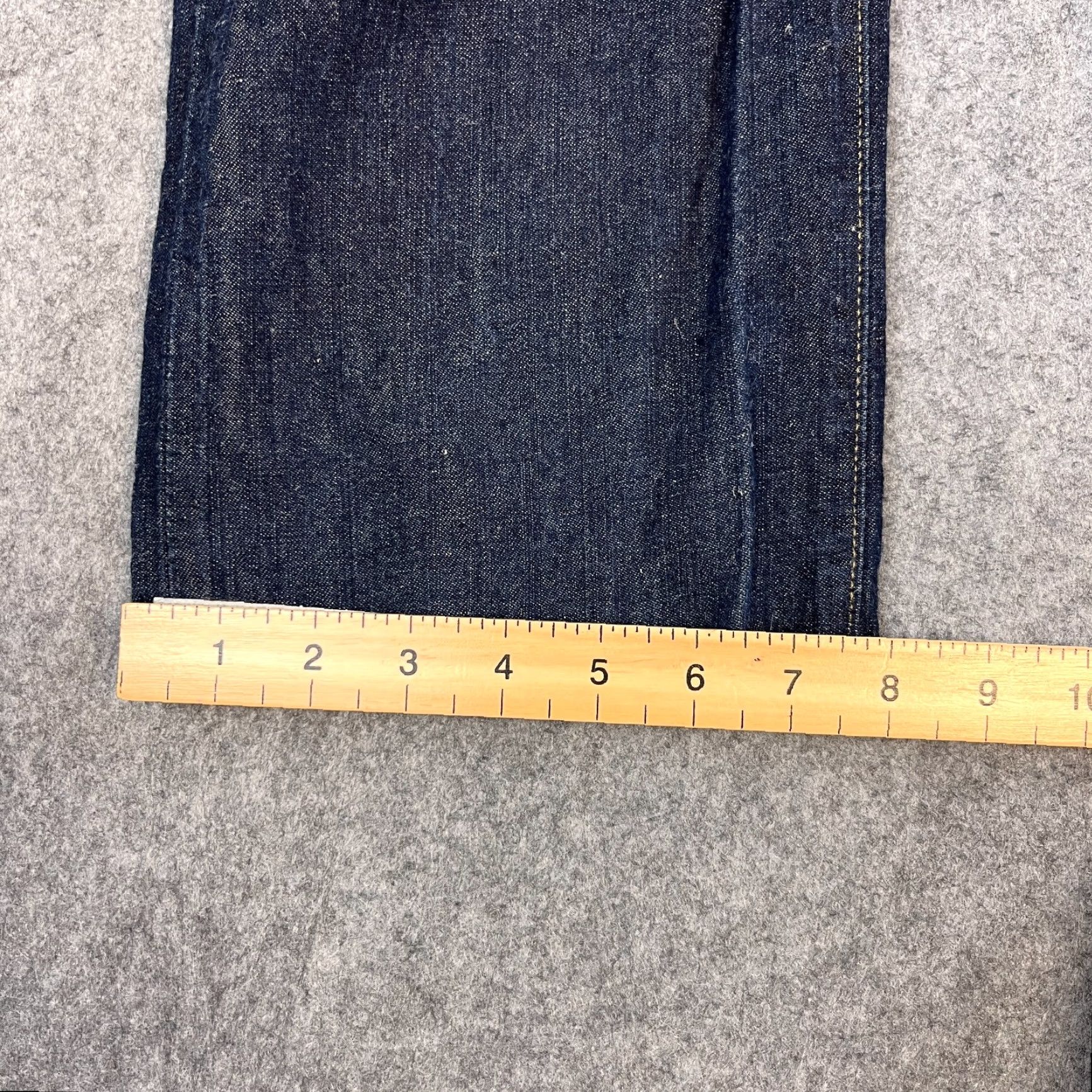 Vintage Armani Jeans Jeans Regular Straight 30 32 Blue Indigo Denim 5-Pocket Logo Button Vintage No Mens 30 in Dark Wash Indigo Denim Size US 30 / EU 46 - 3 Thumbnail
