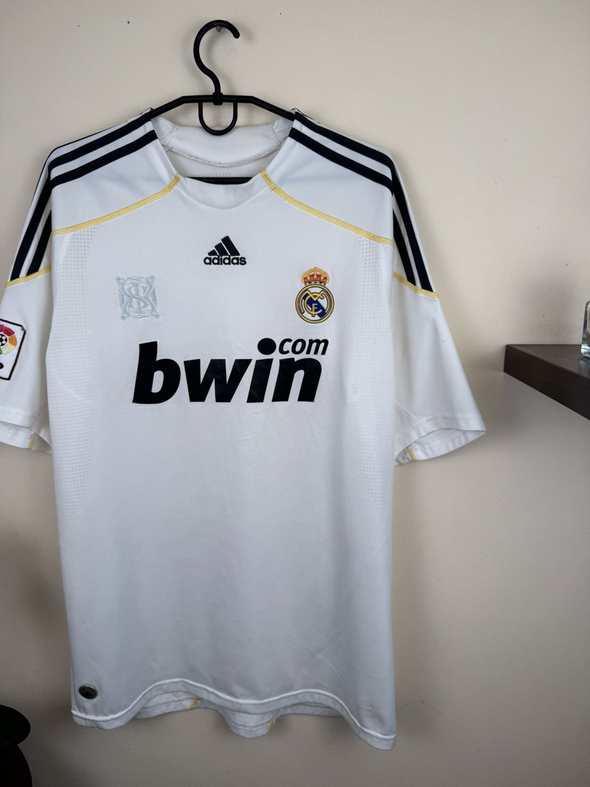 Adidas Adidas Real Madrid 2009-10 Home Jersey SHIRT Adidas L Size US L / EU 52-54 / 3 - 5 Thumbnail