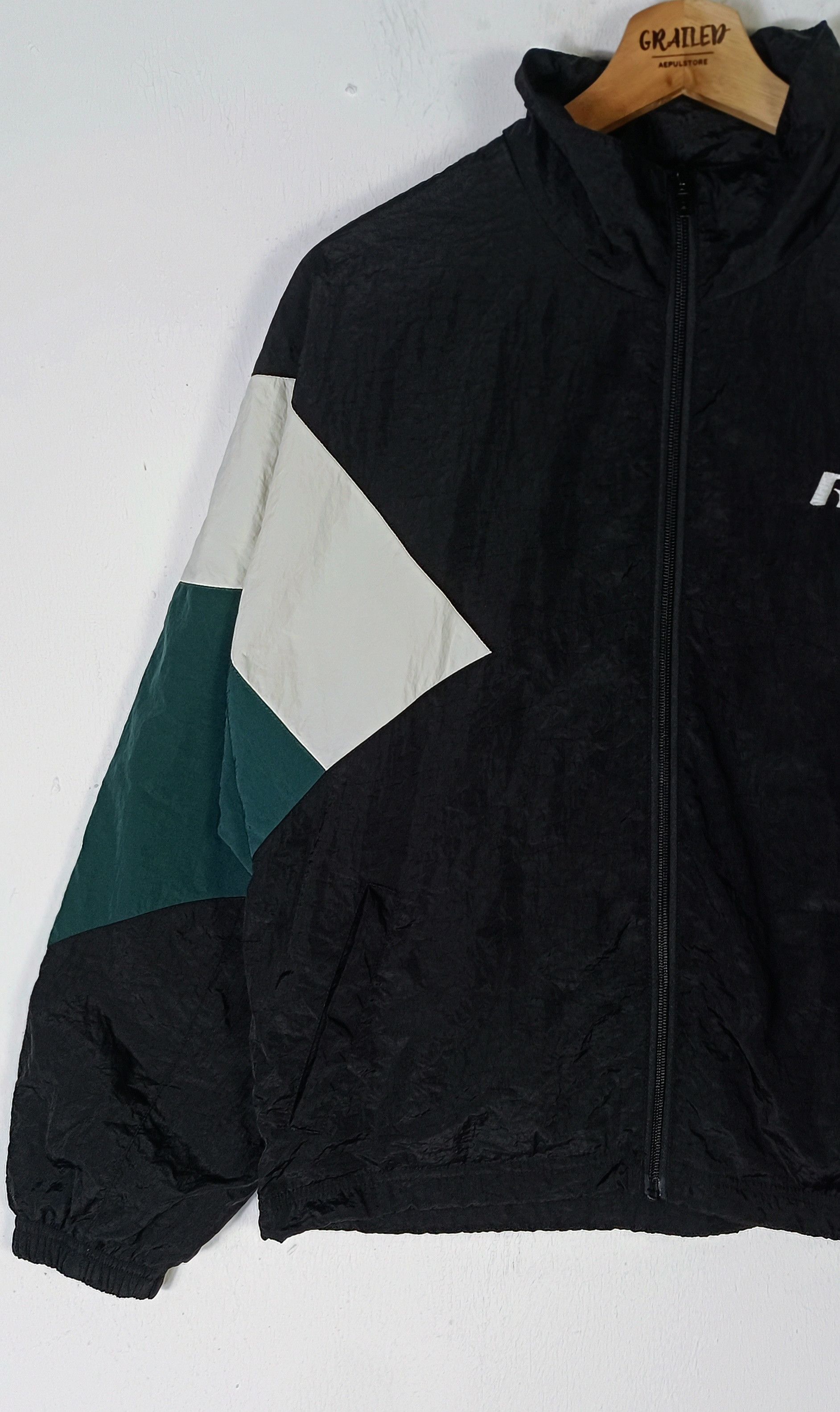 Russell Athletic × Vintage Vintage Russell Athletic Embroidered Logo Windbraker Size US L / EU 52-54 / 3 - 4 Thumbnail