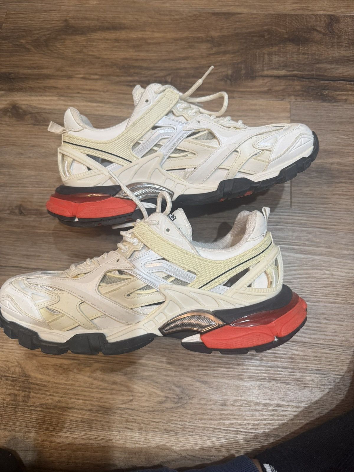 Balenciaga Barely used Balenciaga Track Shoes Size US 10 / EU 43 - 2 Thumbnail