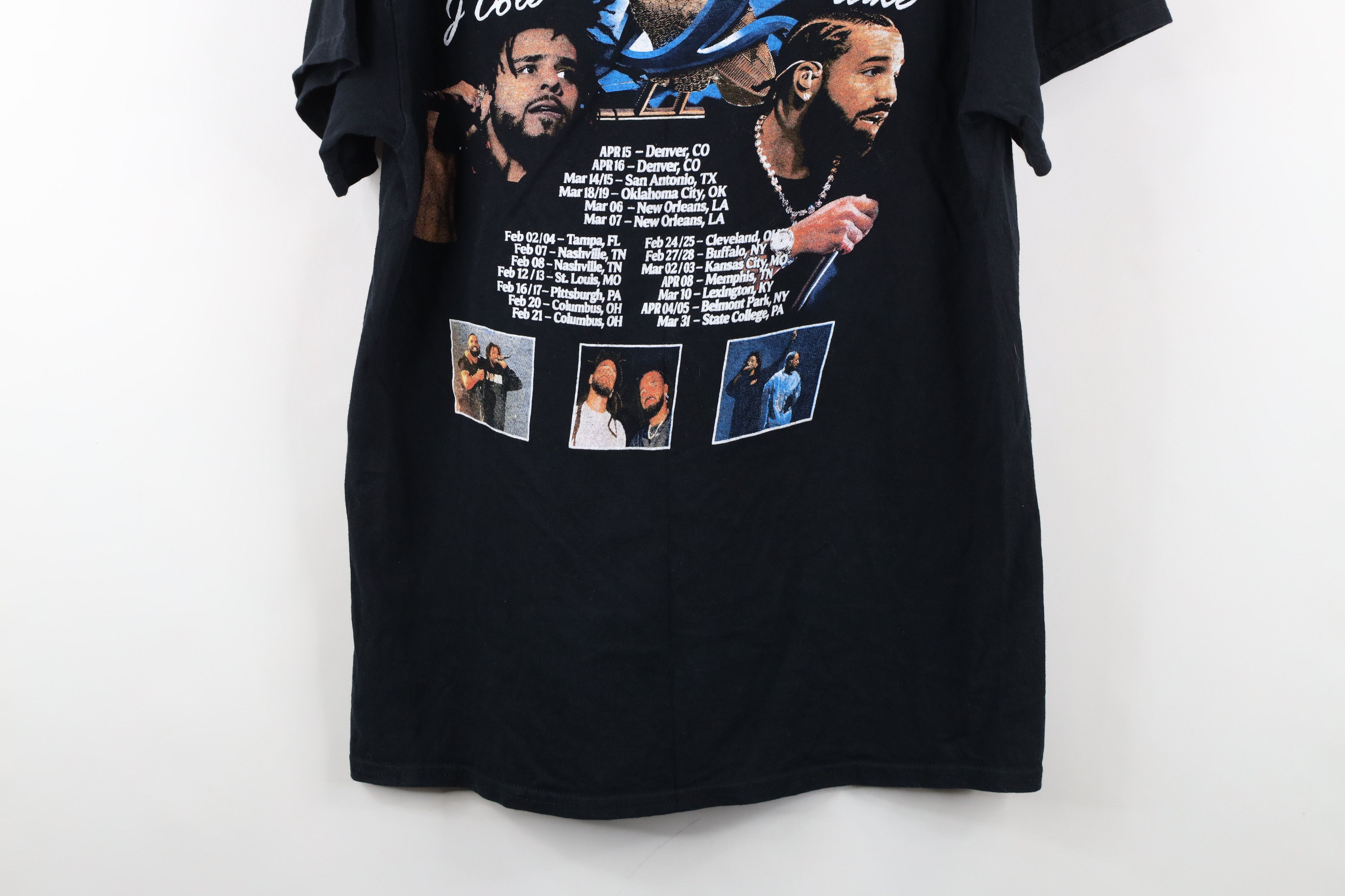 Vintage Streetwear It's All A Blur Tour Drake J Cole Rap Tee T-Shirt Size US S / EU 44-46 / 1 - 14 Thumbnail