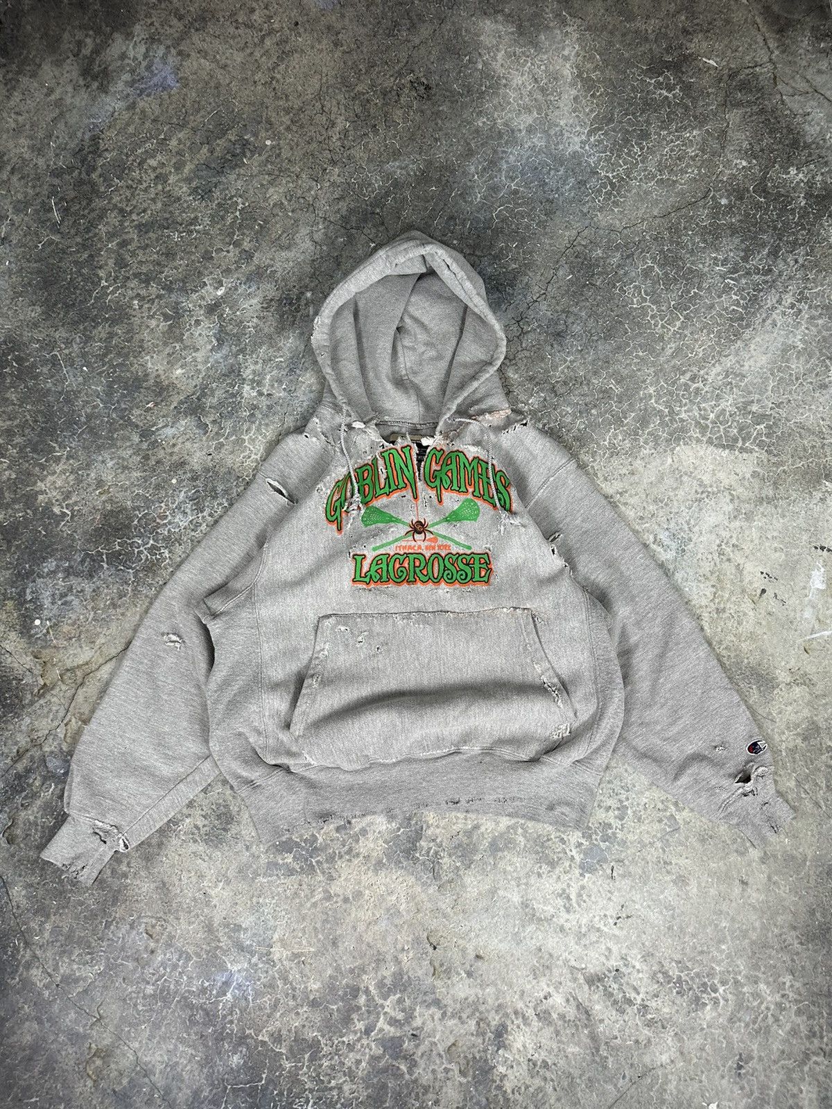 Japanese Brand × Vintage Vintage Thrashes Repaired Goblin Crewneck Size US L / EU 52-54 / 3 - 2 Thumbnail