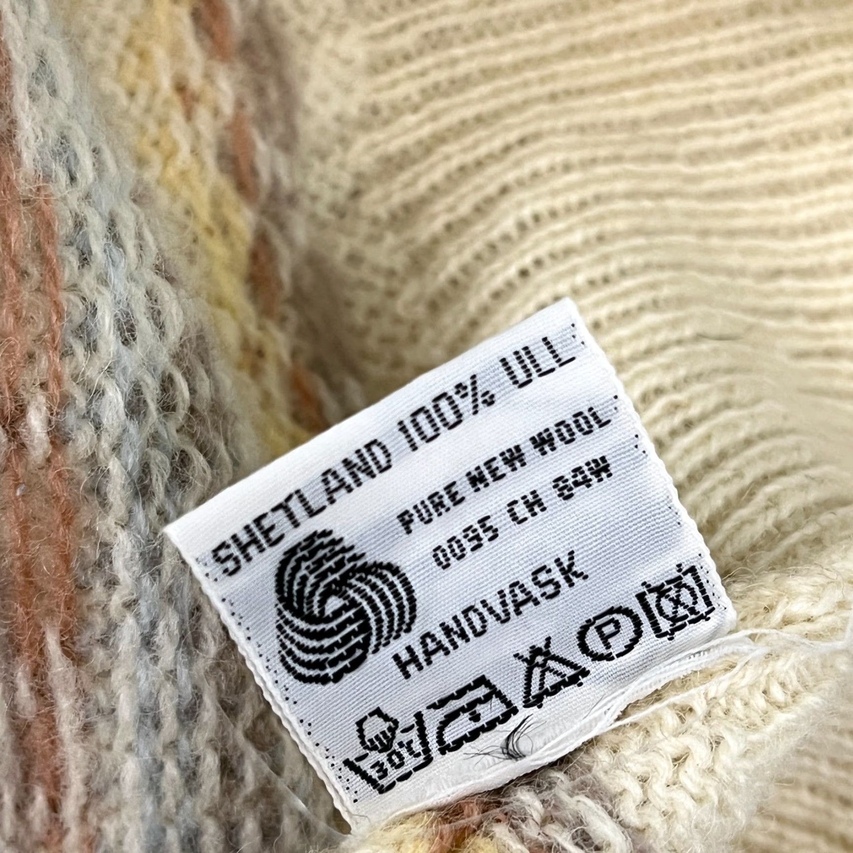 Vintage VTG Cubus Wool Sweater Mens XL Ivory Fair Isle Crew Neck Pullover 90s Vintage Classic Outdoors Mens Size US XL / EU 56 / 4 - 3 Thumbnail