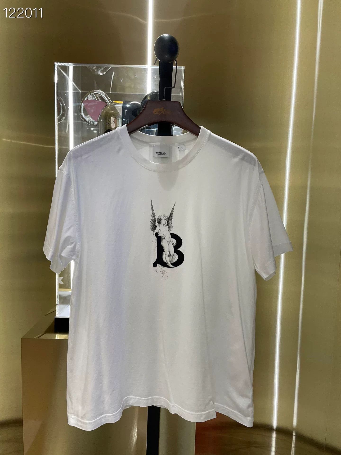 Burberry Burberry Women's White T-shirt S Size S / US 4 / IT 40 - 1 Thumbnail