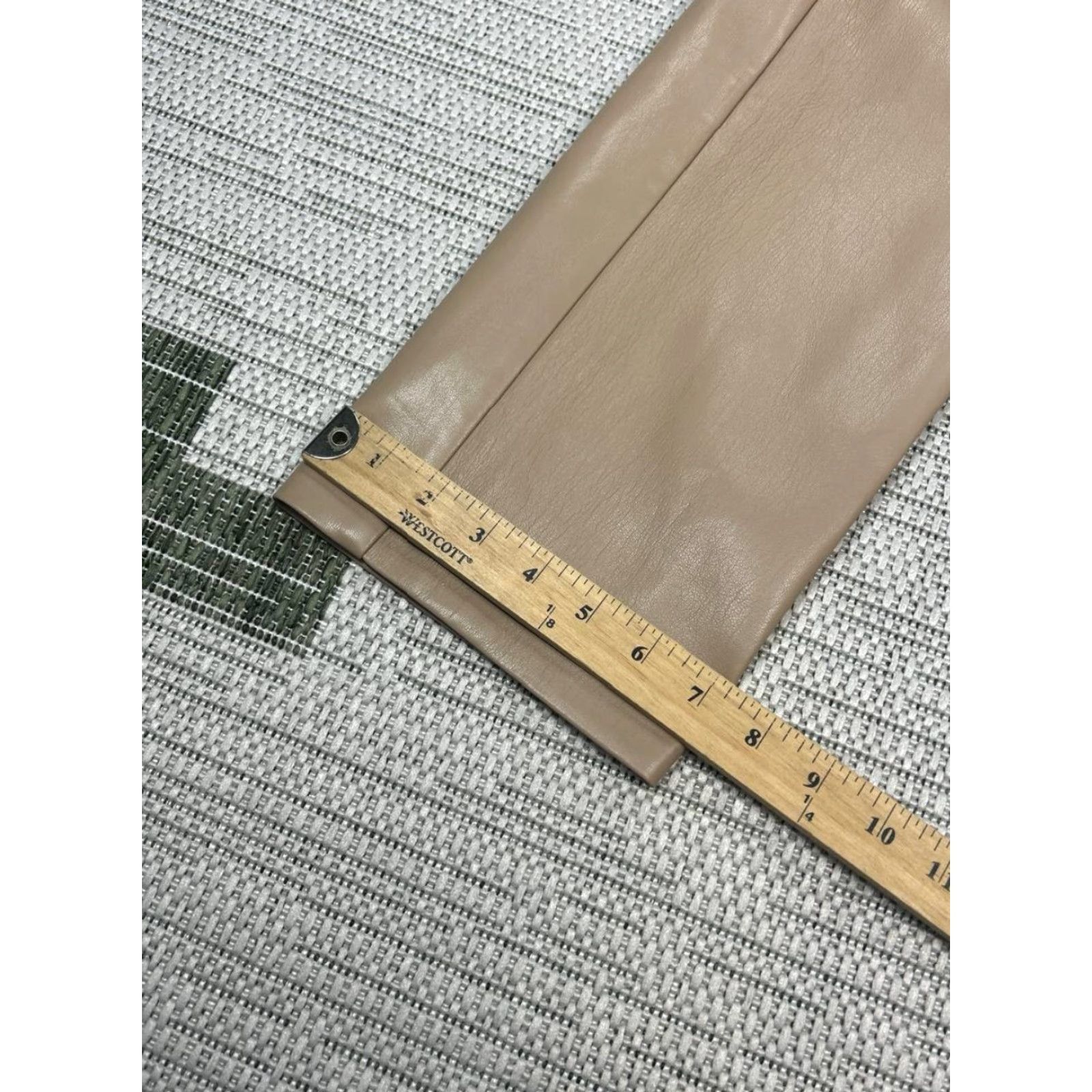 Vintage Wilfred Vegan Leather Melina Pants Womens 6 Beige Mid Rise Straight Leg Stretch Size 28" / US 6 / IT 42 - 4 Thumbnail