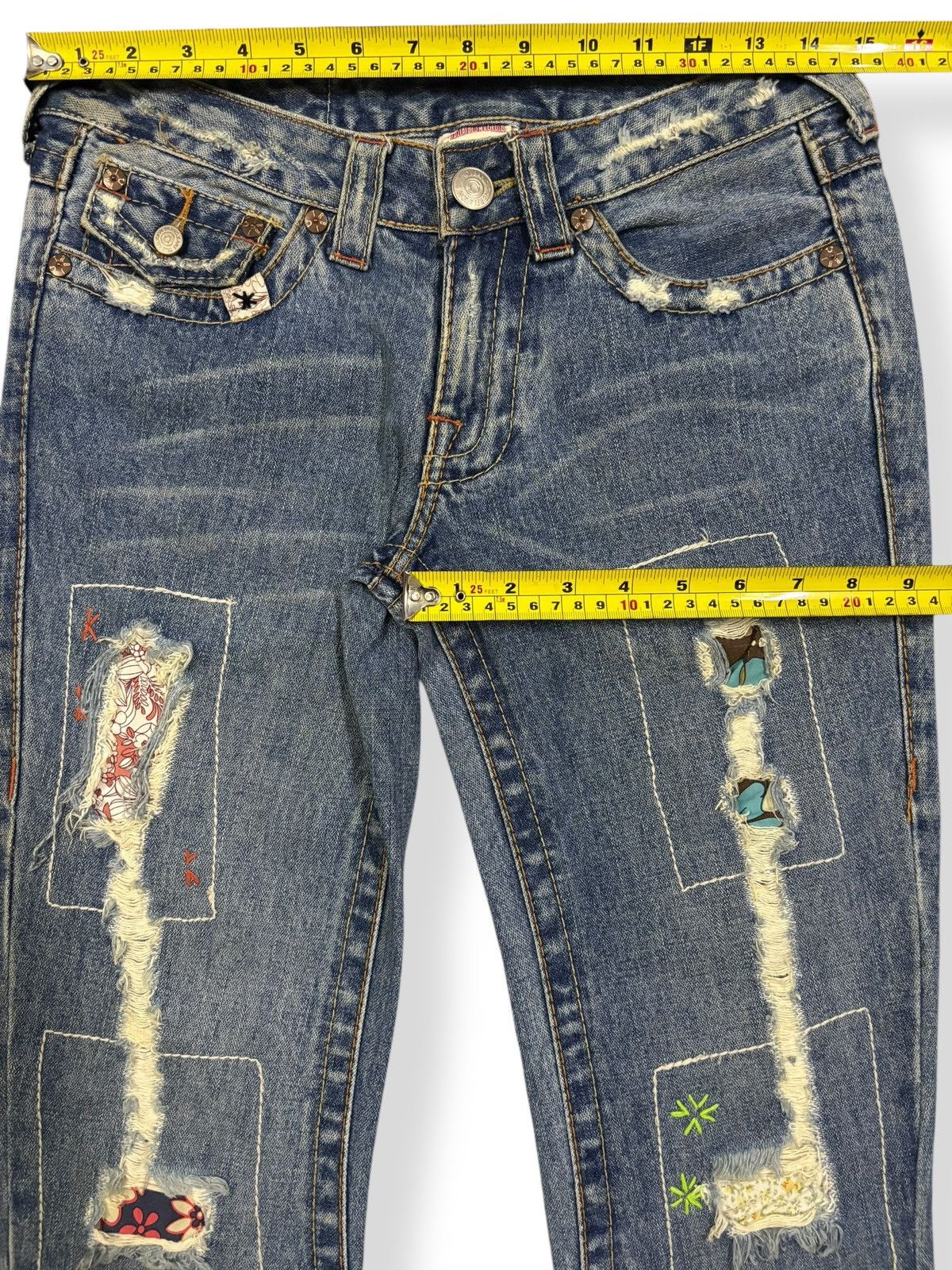 True Religion Vintage True Religion Woodstock Floral Patched Flare Jeans Size US 29 - 14 Thumbnail