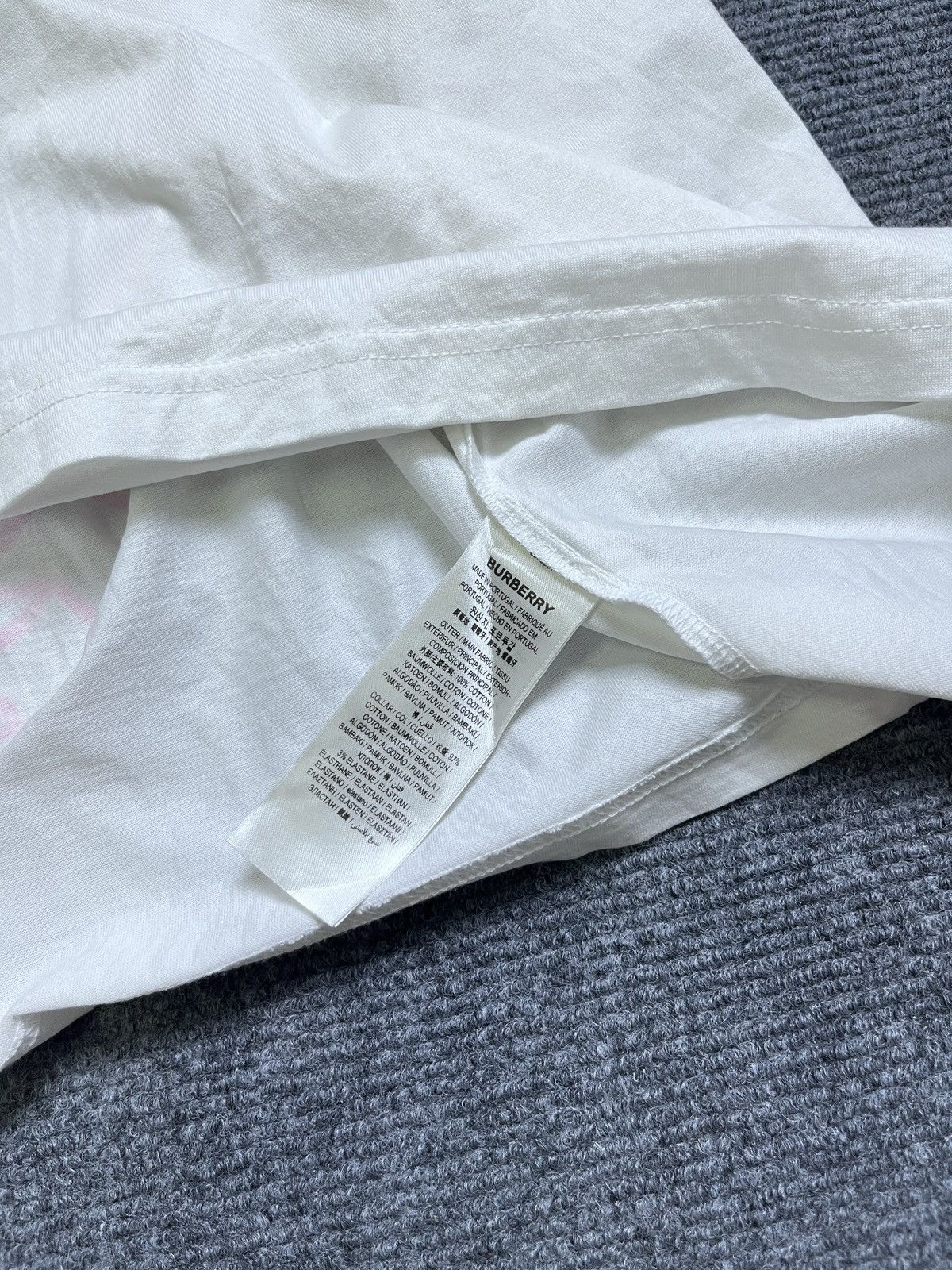 Burberry Burberry (BURB3RRY) Graphic Tee Size S / US 4 / IT 40 - 6 Thumbnail