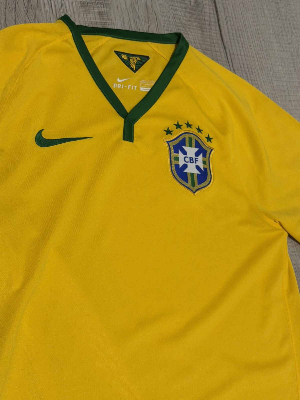 Nike Authentic 2014 Brazil Jersey Size US S / EU 44-46 / 1 - 2 Thumbnail