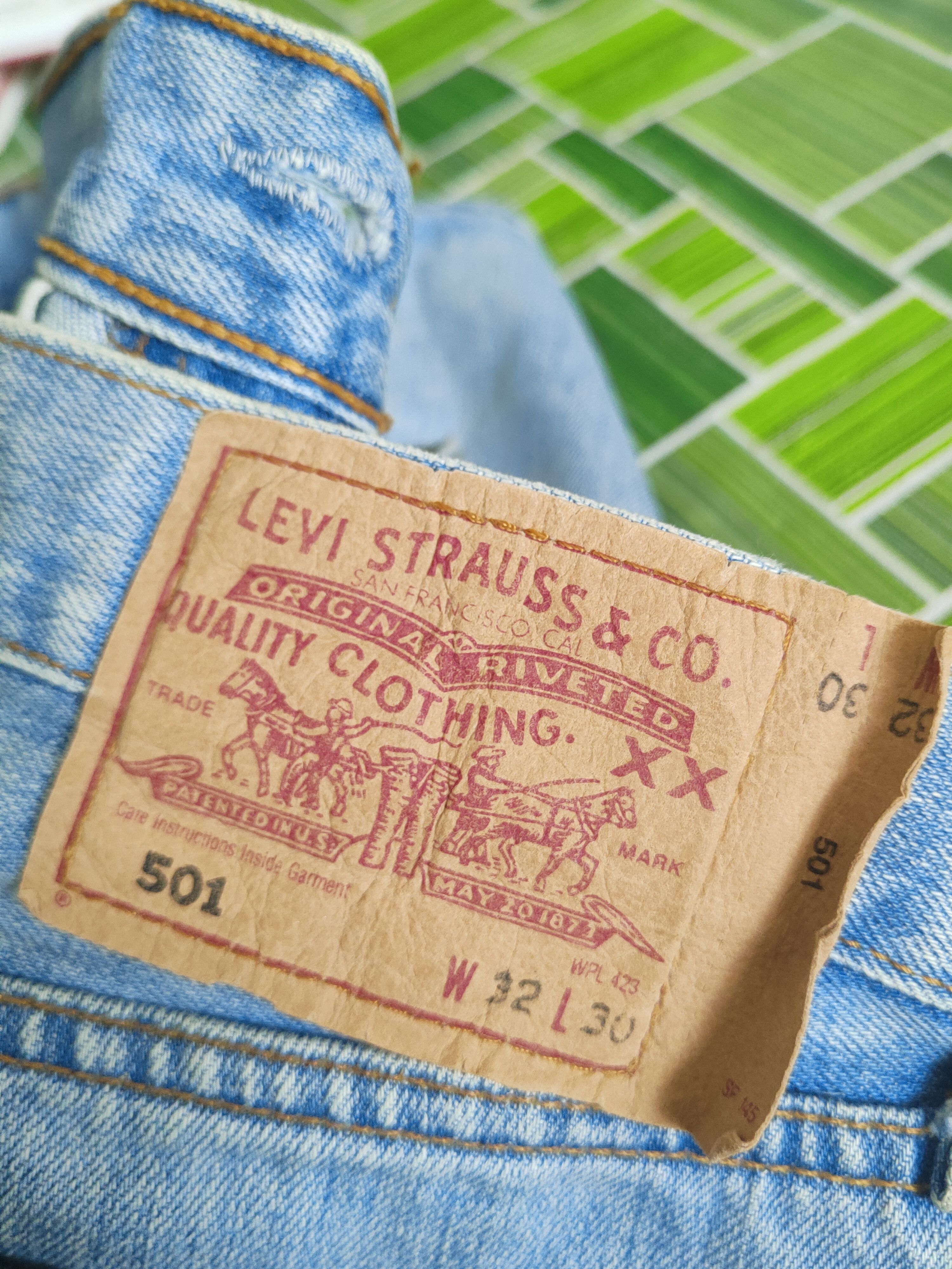 Levi's Levi's Blue Distressed Ripped Jeans #S2822 Size US 31 - 13 Thumbnail