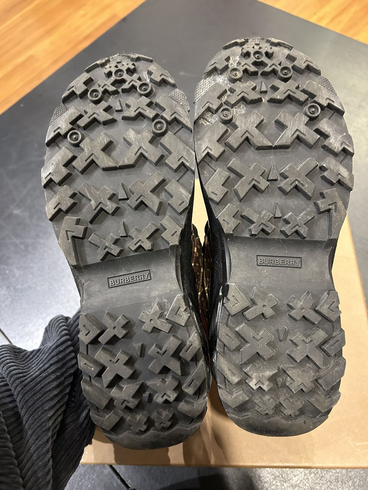 Burberry Burberry Arthur Sneakers Size US 10.5 / EU 43-44 - 5 Thumbnail