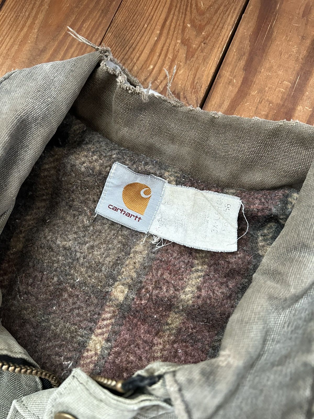 Carhartt × Vintage Vintage 80s Carhartt USA Faded Distressed Green Long Jacket Size US XXL / EU 58 / 5 - 2 Thumbnail